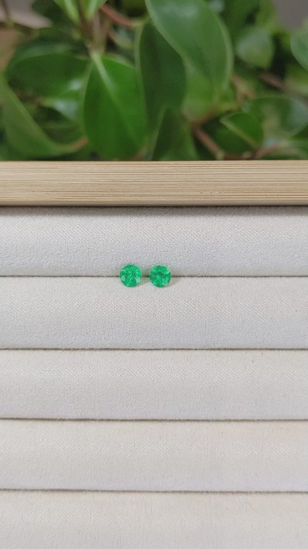 0.74&nbsp;Ct.Tw.Total Carat Weight Emerald Pair from Colombia Size Video
