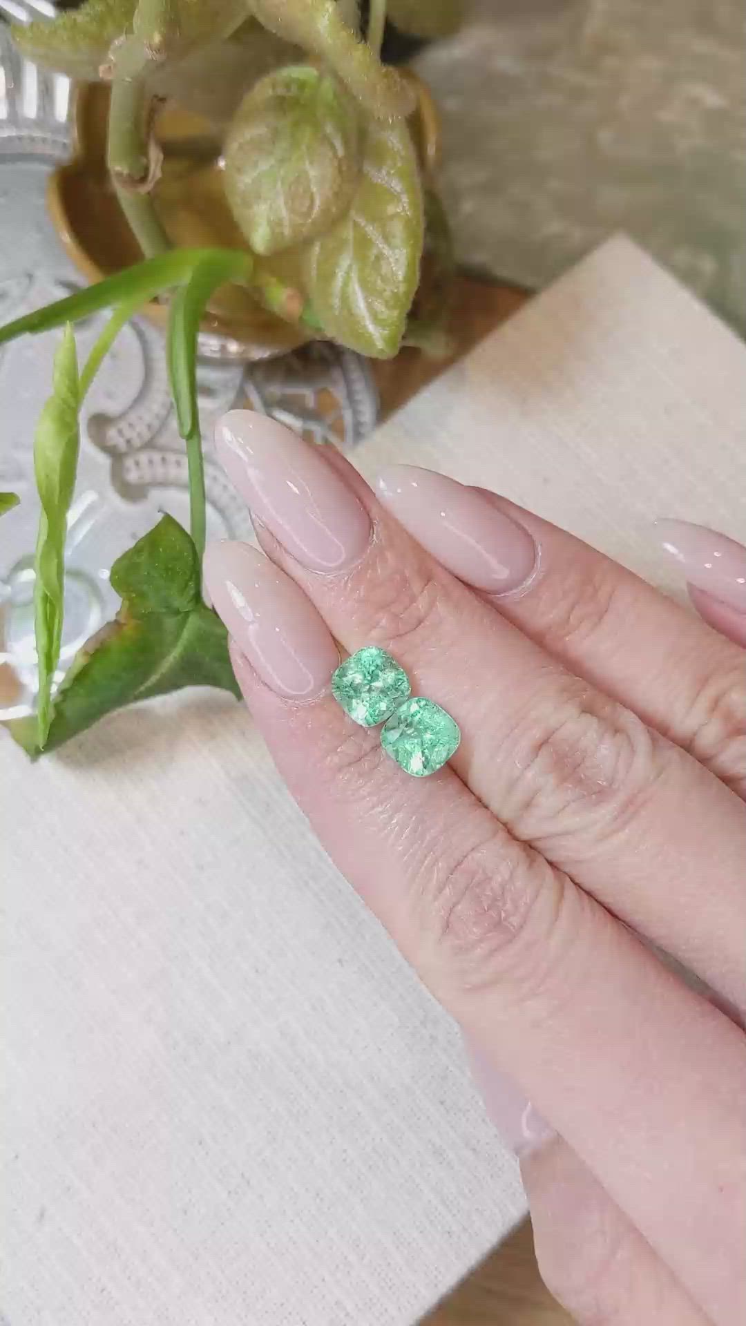 3.75&nbsp;Ct.Tw.Total Carat Weight Emerald Pair from Colombia Size Video