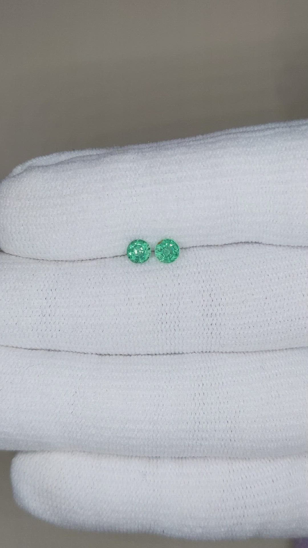 0.50 Ct.Tw.Total Carat Weight Emerald Pair from Zambia Size Video