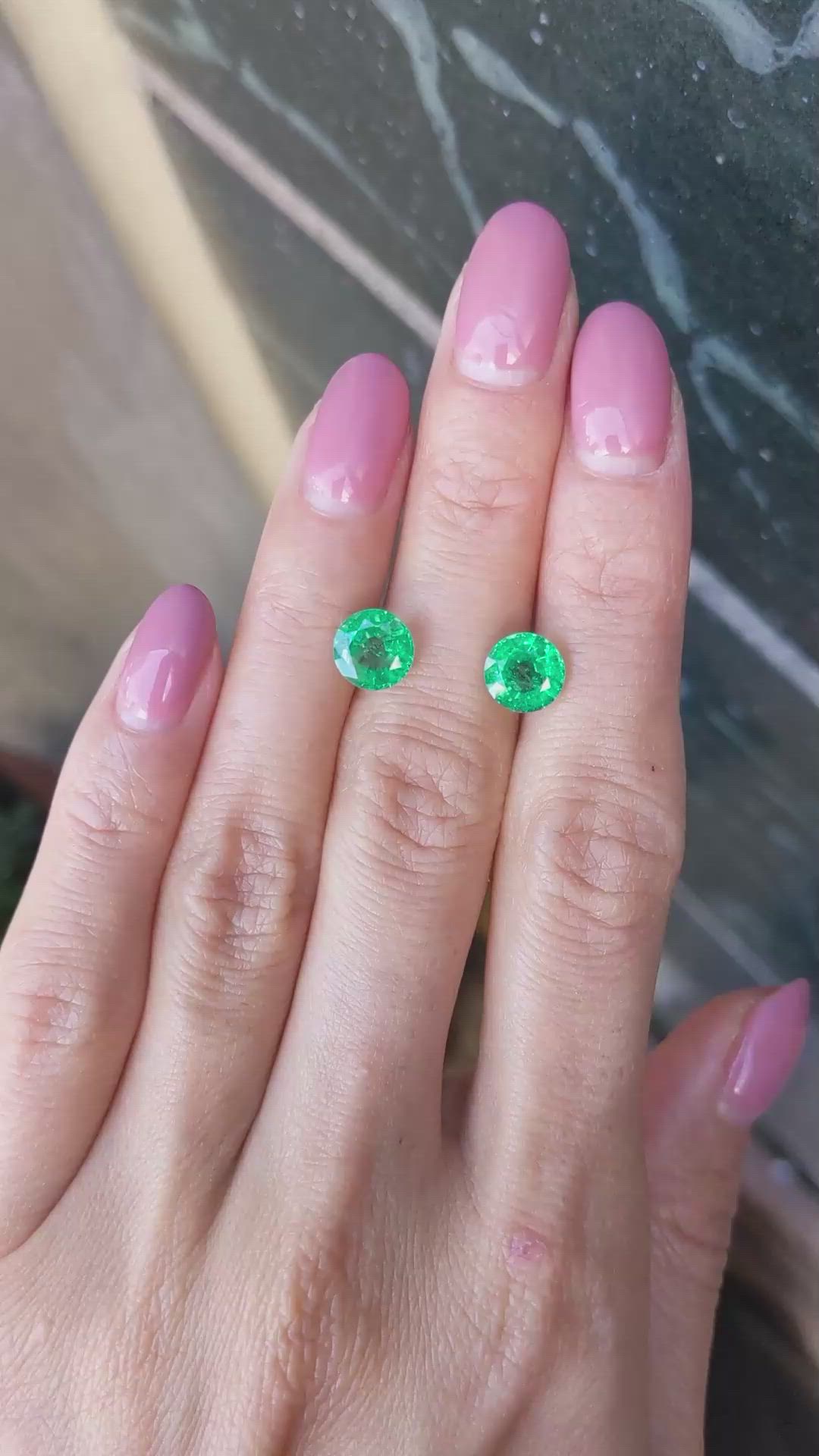 3.15&nbsp;Ct.Tw.Total Carat Weight Emerald Pair from Zambia Size Video