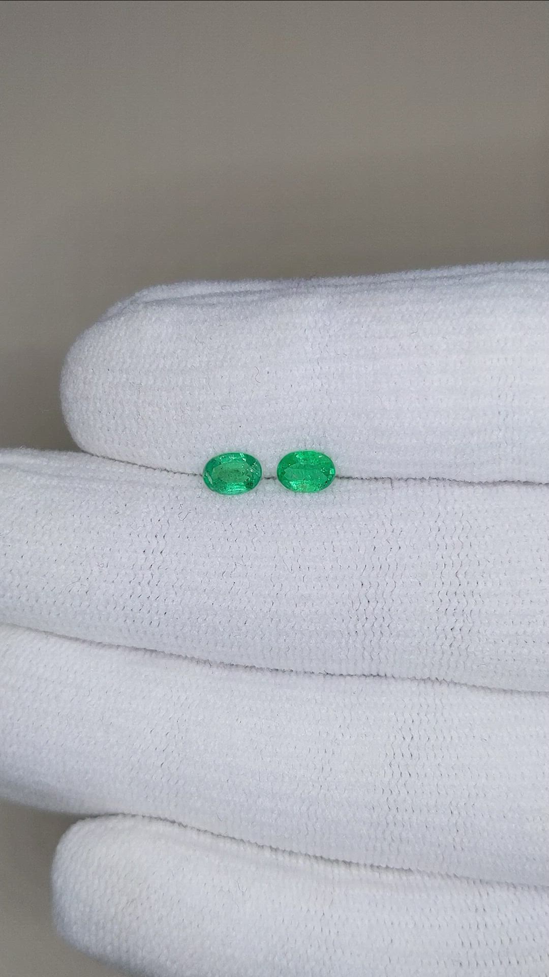 0.51&nbsp;Ct.Tw.Total Carat Weight Emerald Pair from Zambia Size Video