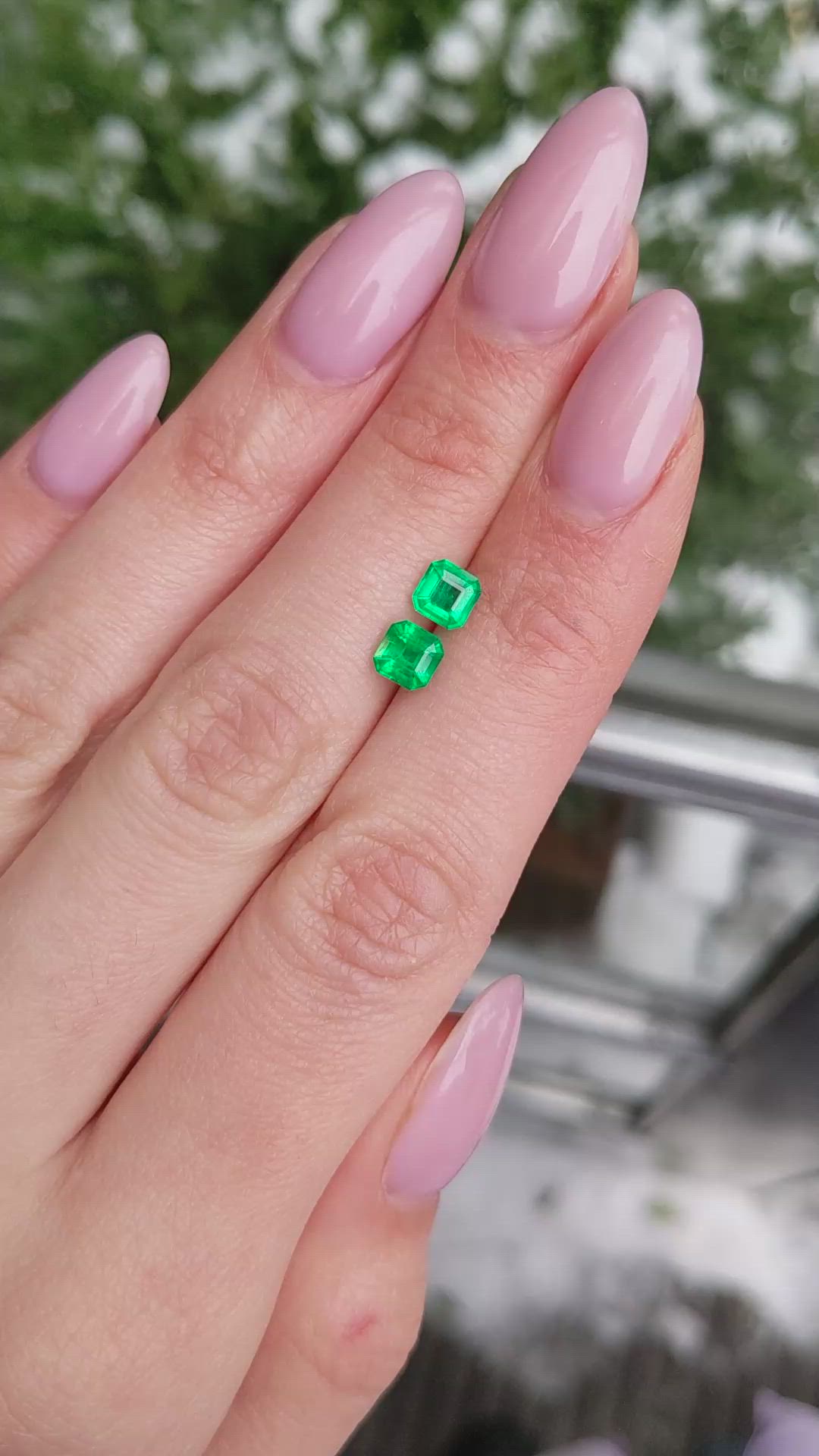 1.22&nbsp;Ct.Tw.Total Carat Weight Emerald Pair from Afghanistan Size Video