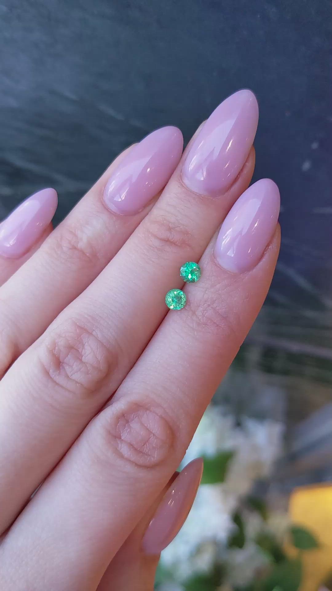 0.59&nbsp;Ct.Tw.Total Carat Weight Emerald Pair from Russia Size Video