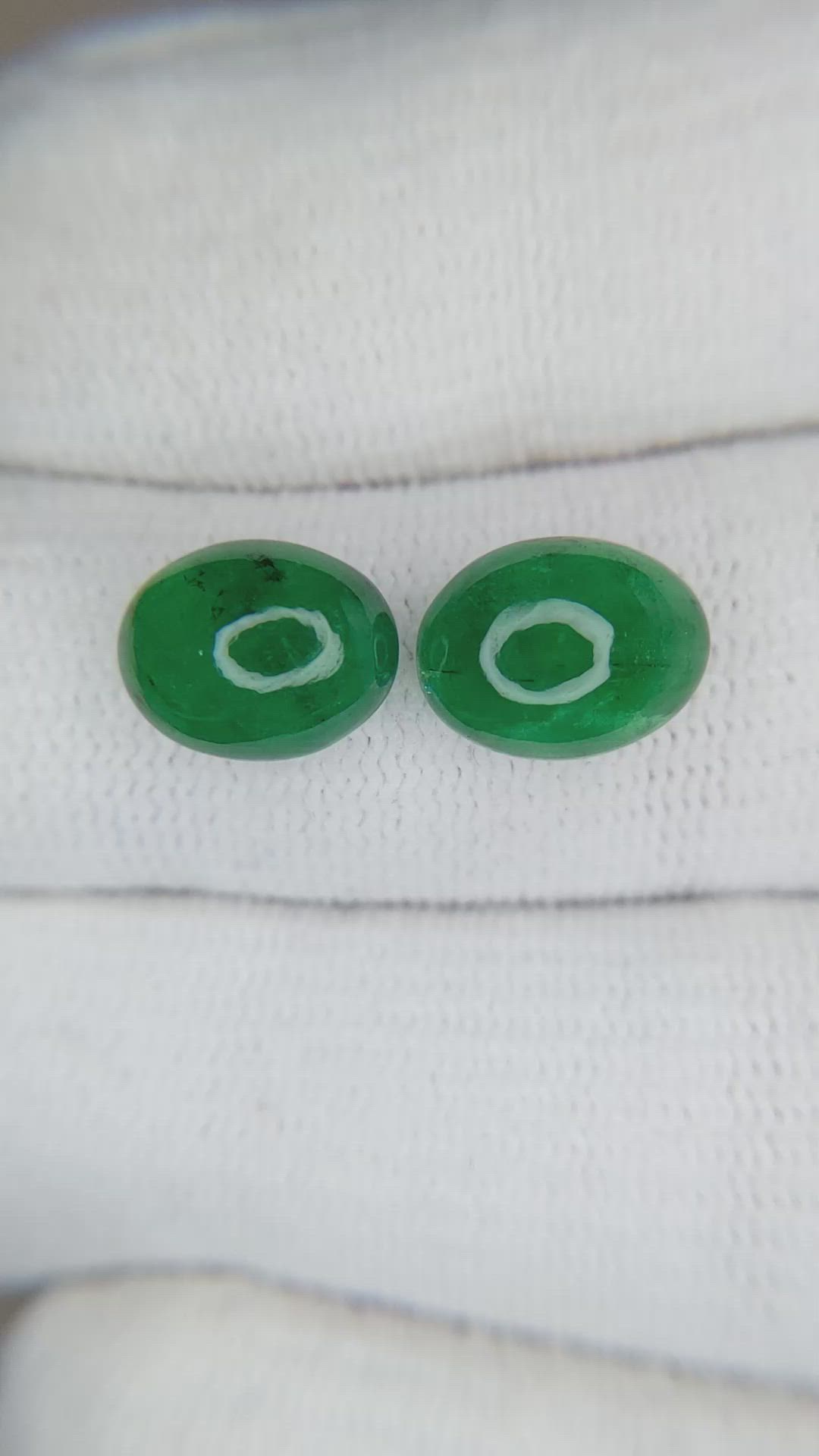 5.89&nbsp;Ct.Tw.Total Carat Weight Cabochon Emerald Pair from Zambia Size Video