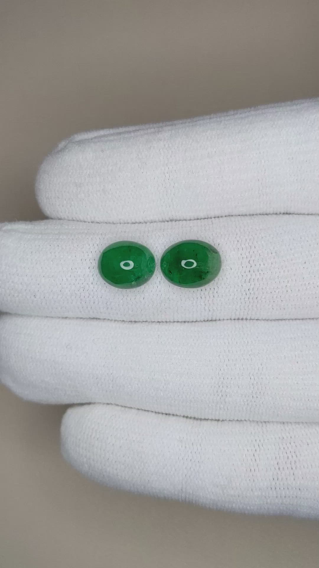 5.49&nbsp;Ct.Tw.Total Carat Weight Cabochon Emerald Pair from Zambia Size Video