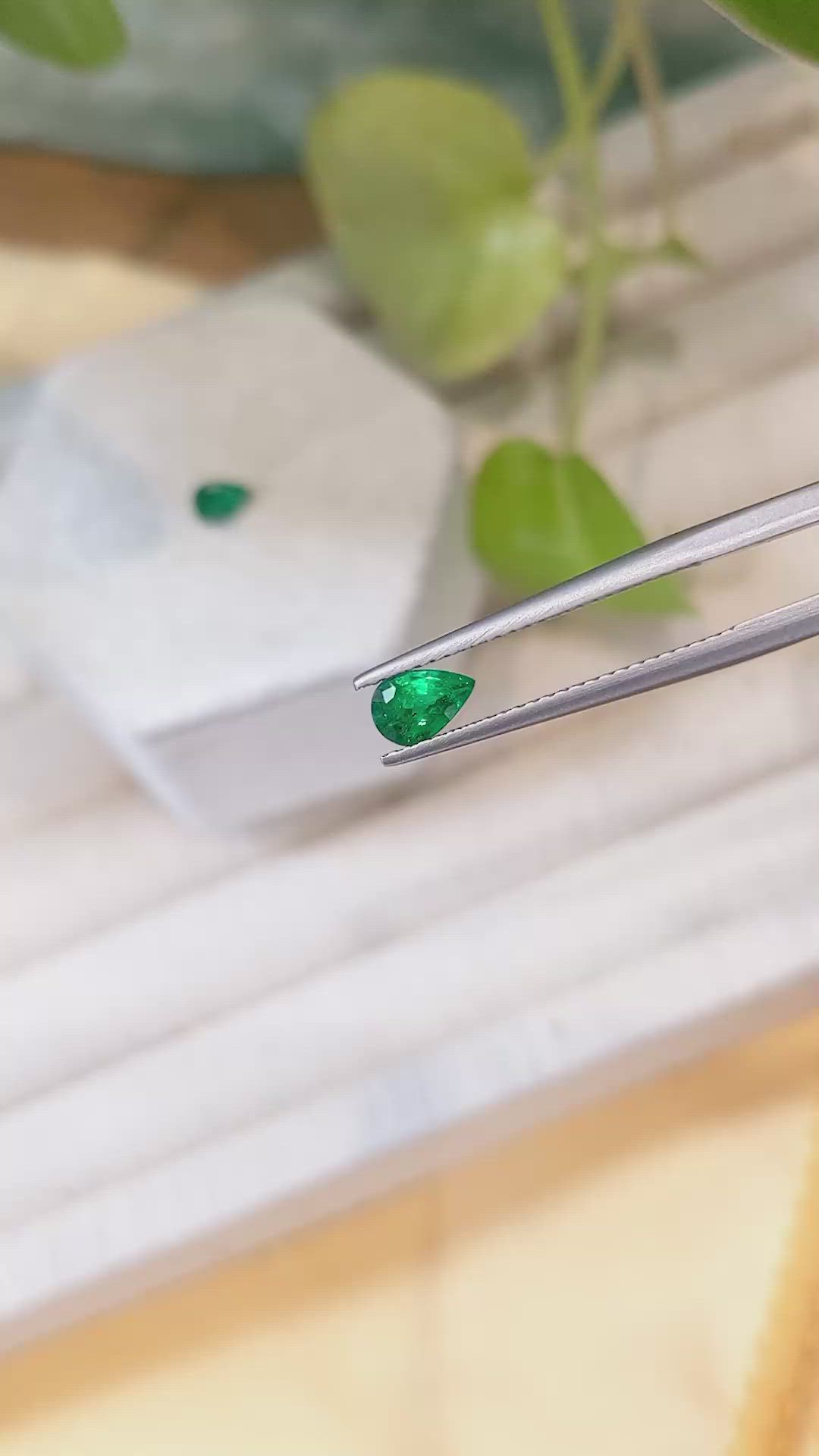0.87&nbsp;Ct.Tw.Total Carat Weight Emerald Pair from Zambia Size Video