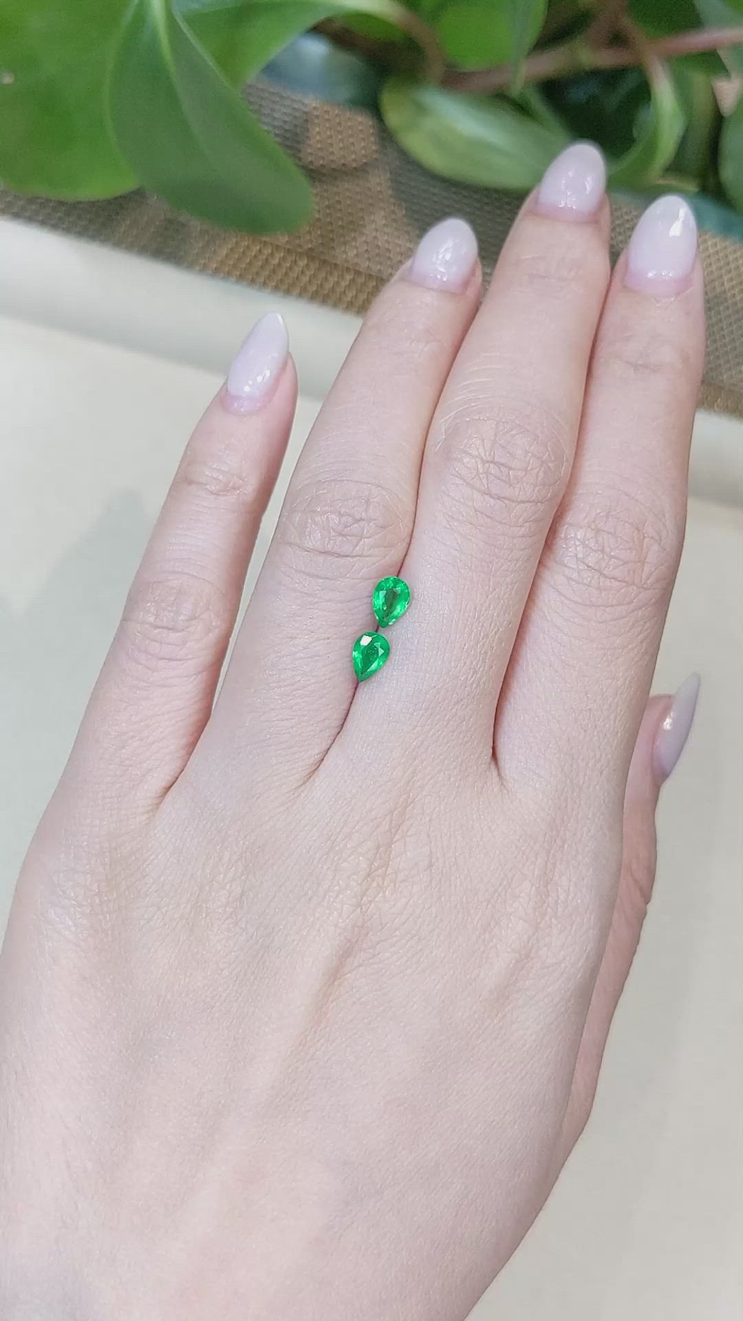 0.75&nbsp;Ct.Tw.Total Carat Weight Emerald Pair from Zambia Size Video