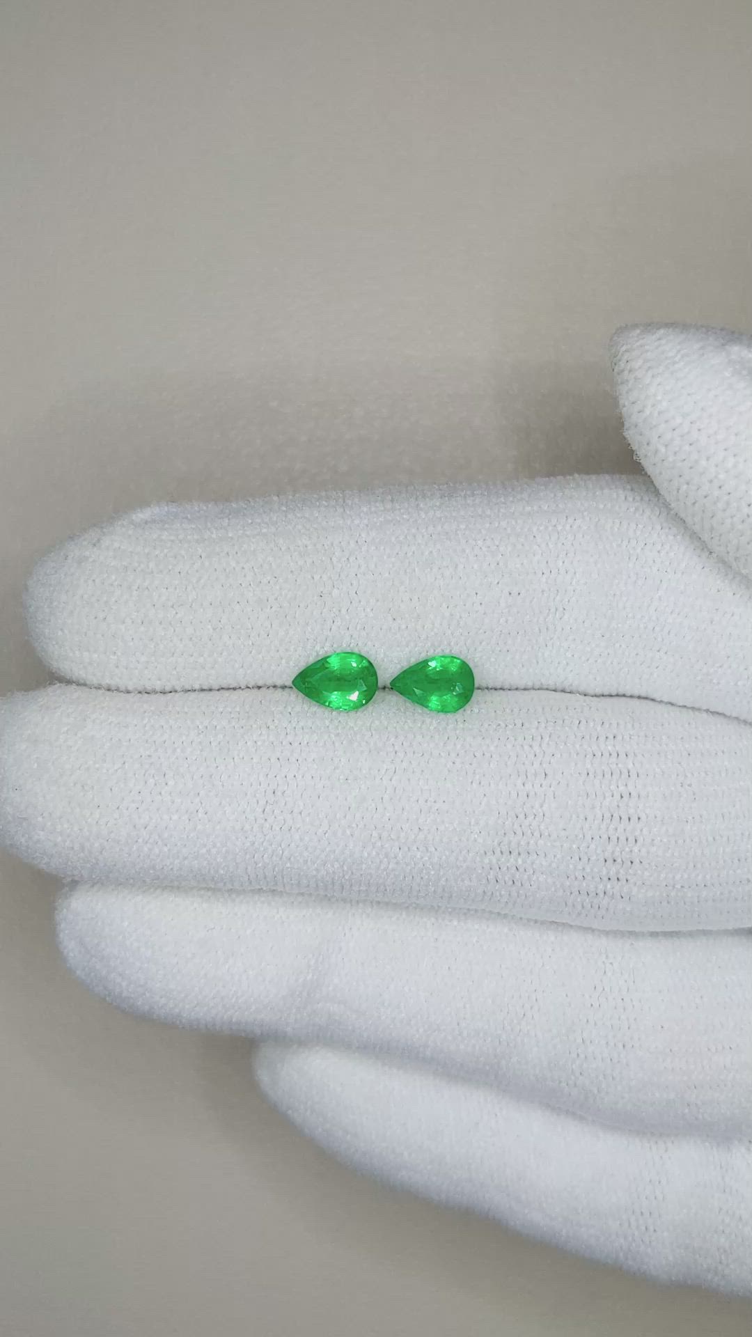 0.75&nbsp;Ct.Tw.Total Carat Weight Emerald Pair from Zambia Size Video