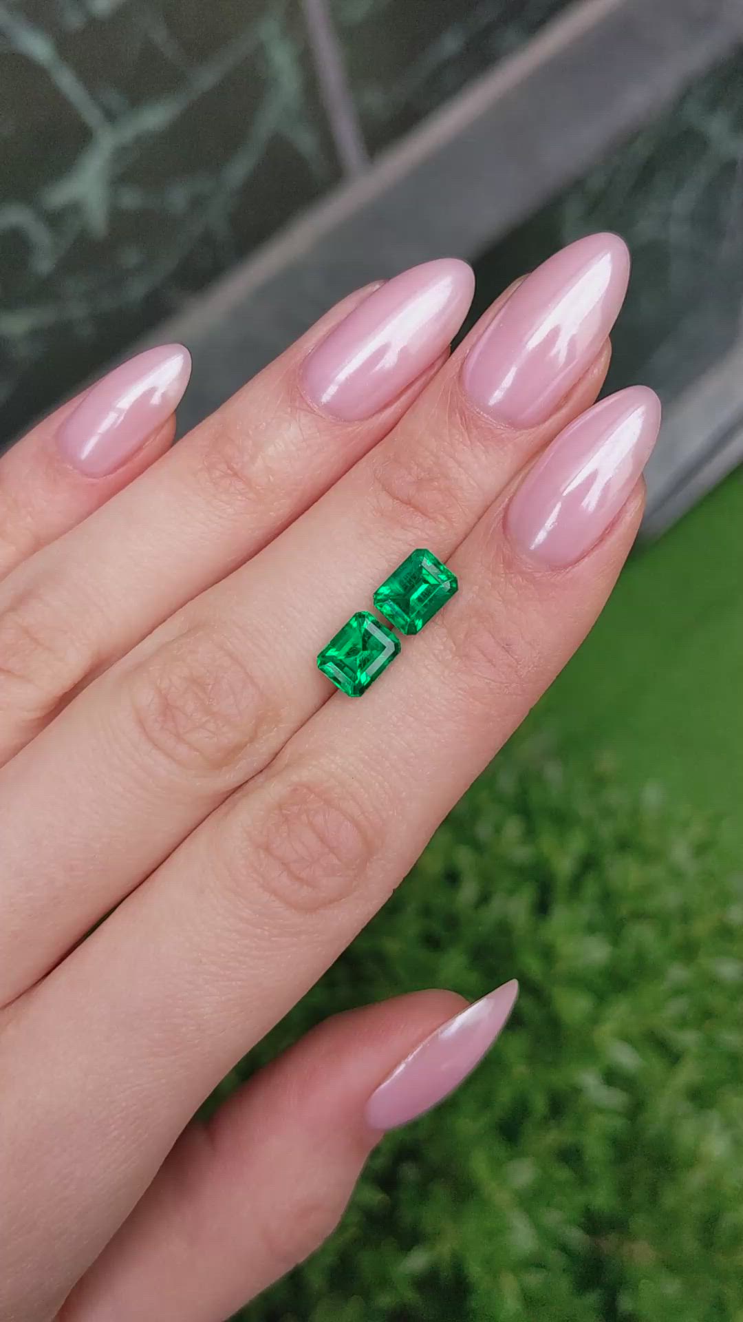2.98&nbsp;Ct.Tw.Total Carat Weight Emerald Pair from Brazil Size Video