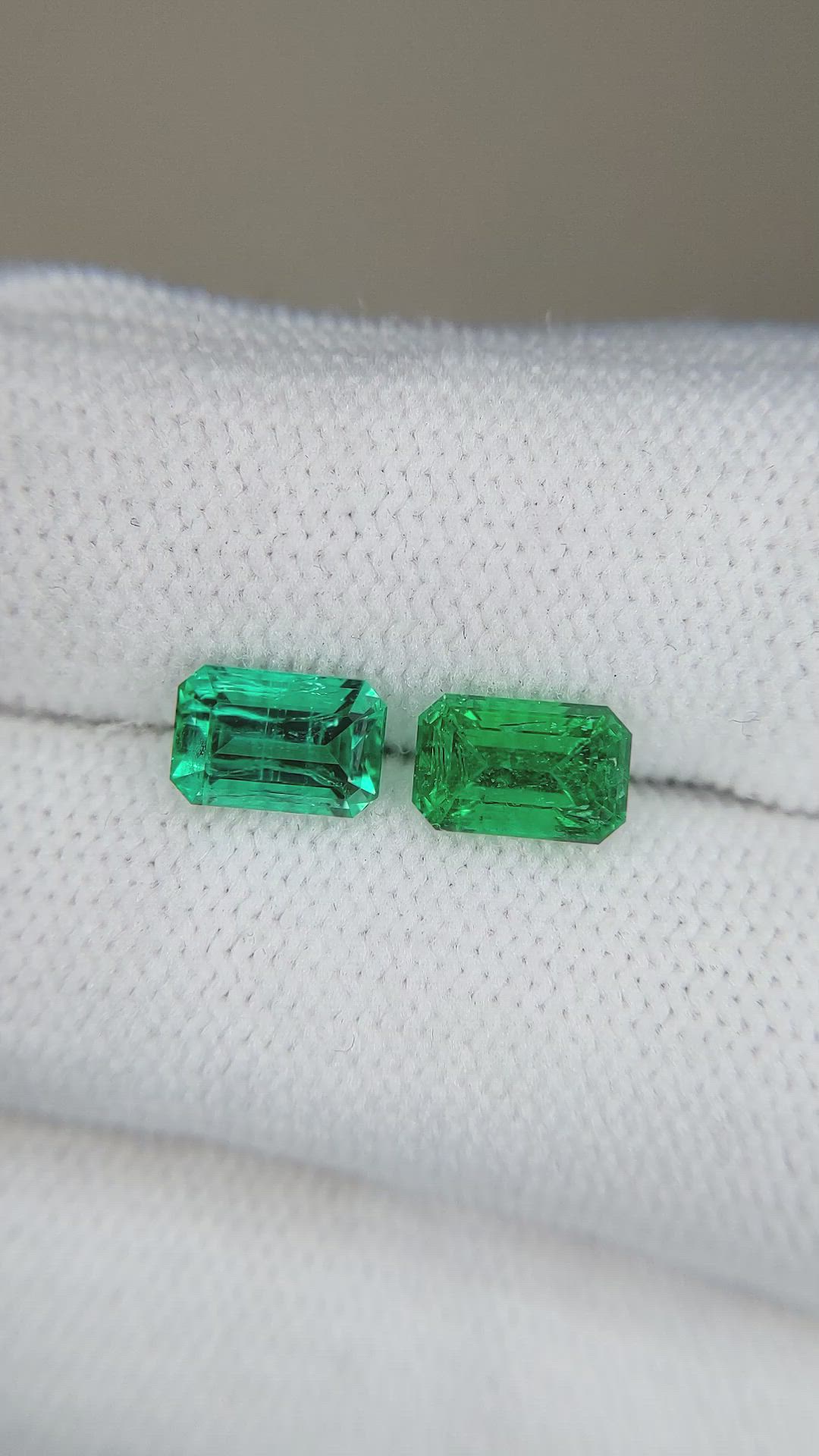 2.19 Ct.Tw.Total Carat Weight Emerald Pair from Russia Size Video