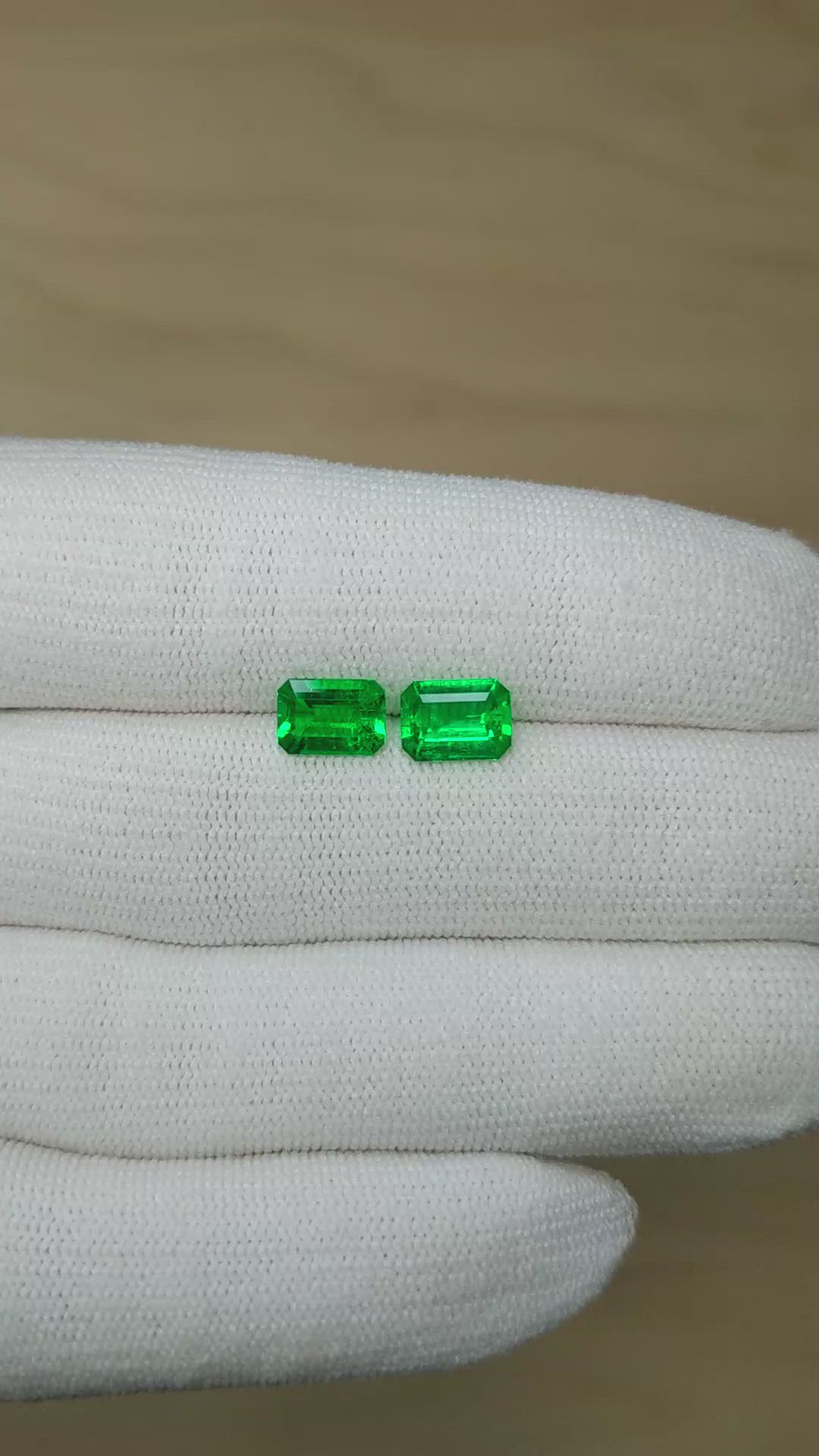 2.19&nbsp;Ct.Tw.Total Carat Weight Emerald Pair from Colombia Size Video