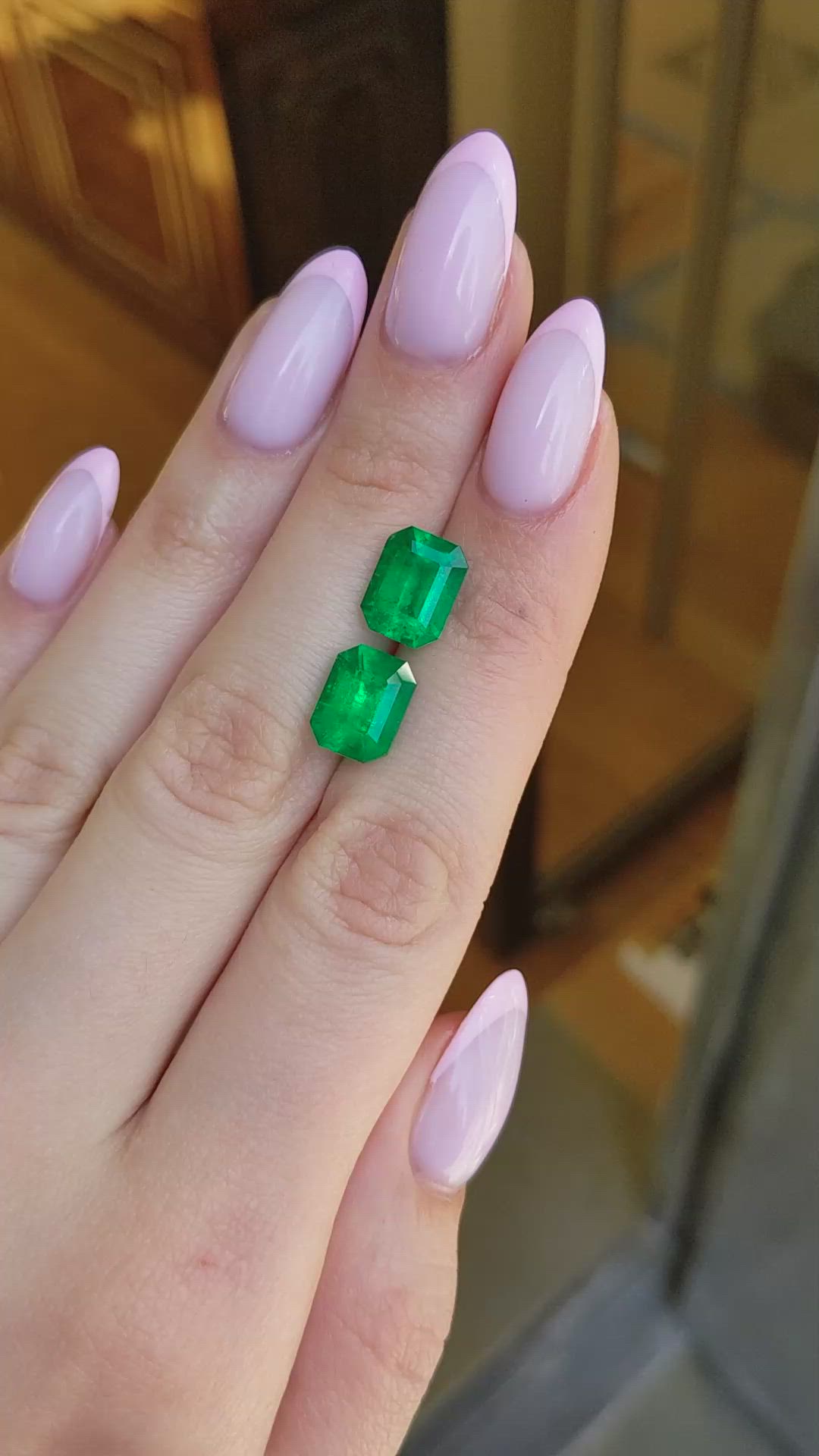 6.23&nbsp;Ct.Tw.Total Carat Weight Emerald Pair from Colombia Size Video