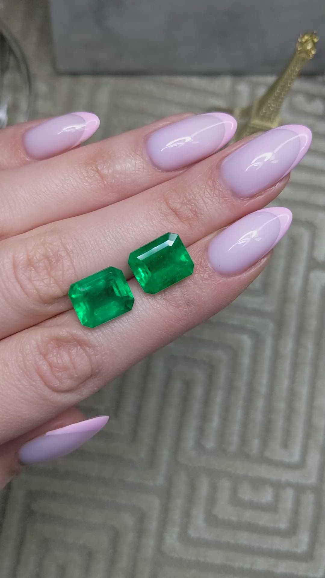 11.23&nbsp;Ct.Tw.Total Carat Weight Emerald Pair from Colombia Size Video