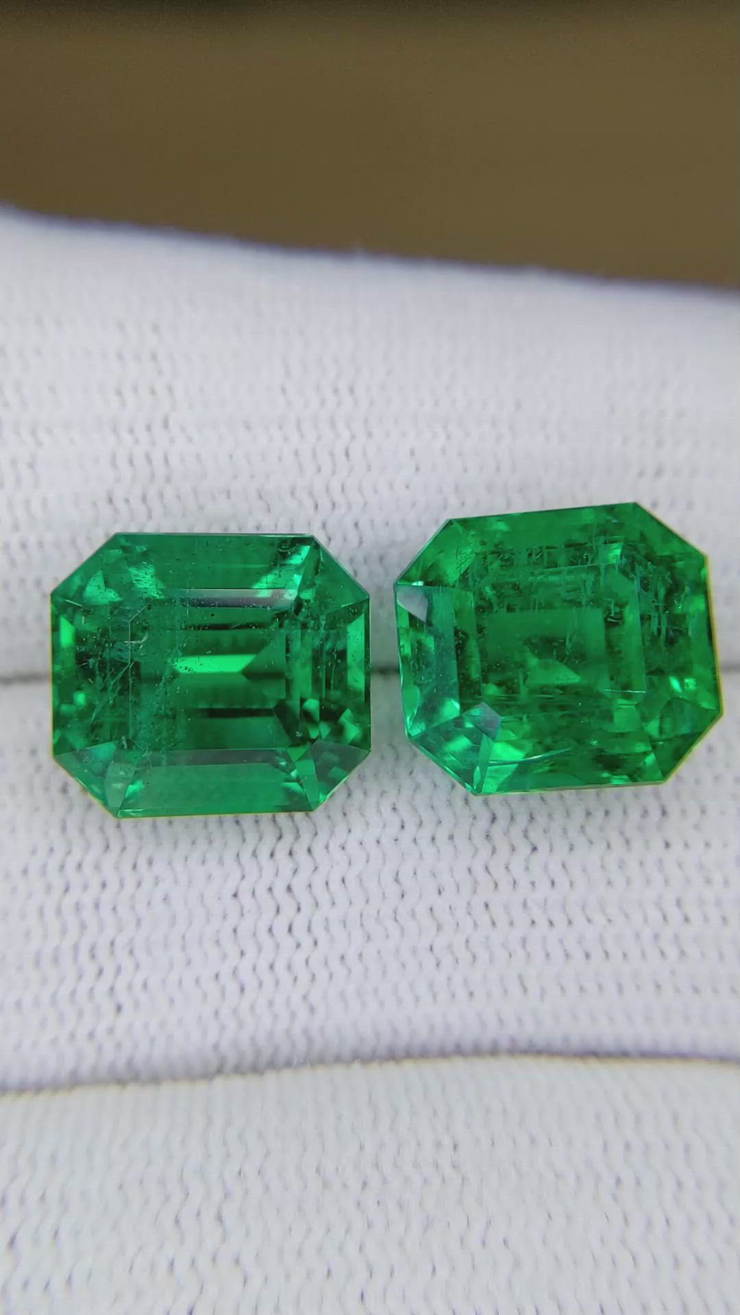 15.72 Ct.Tw.Total Carat Weight Emerald Pair from Zambia Size Video