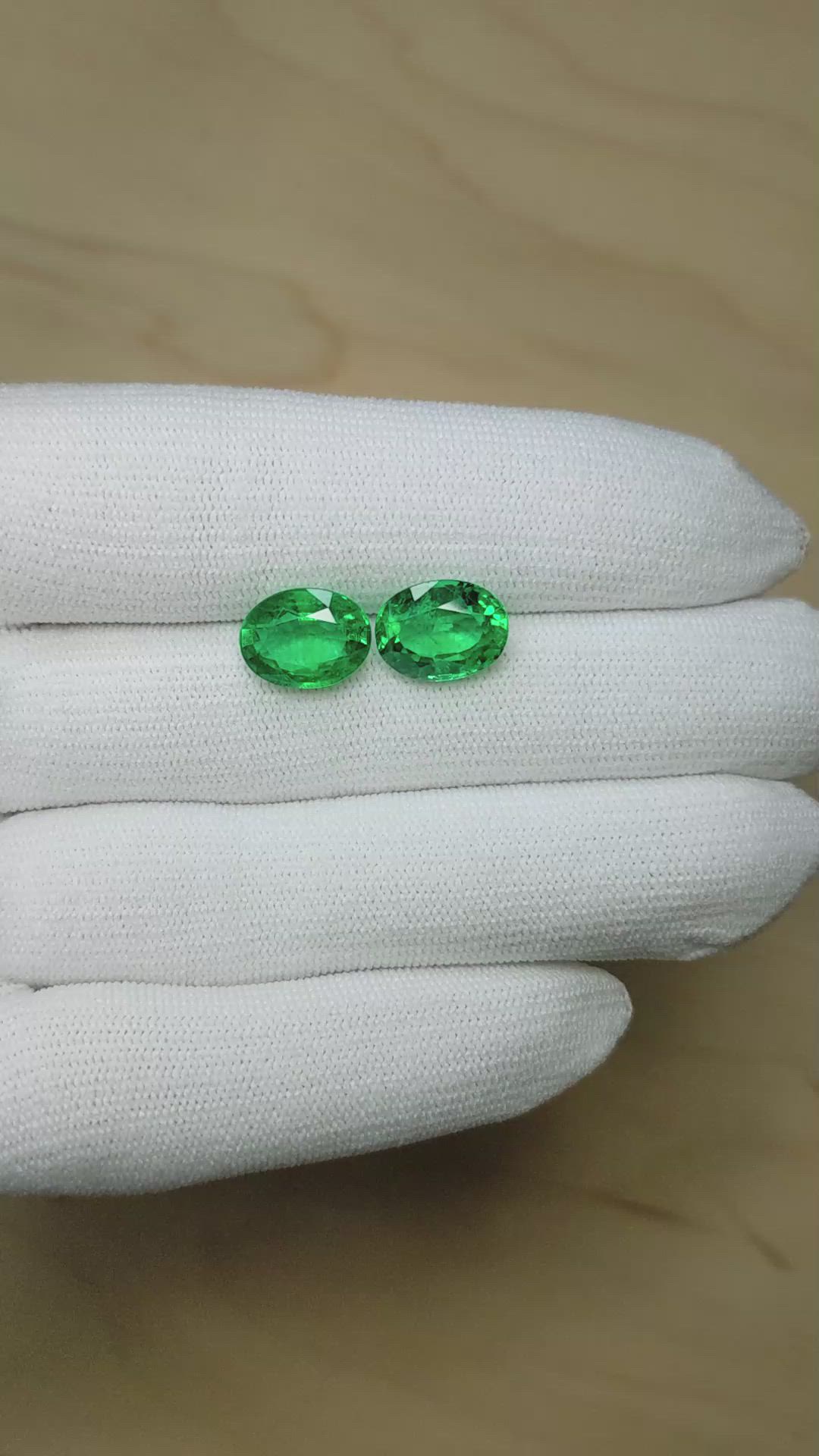 7.72&nbsp;Ct.Tw.Total Carat Weight Emerald Pair from Zambia Size Video