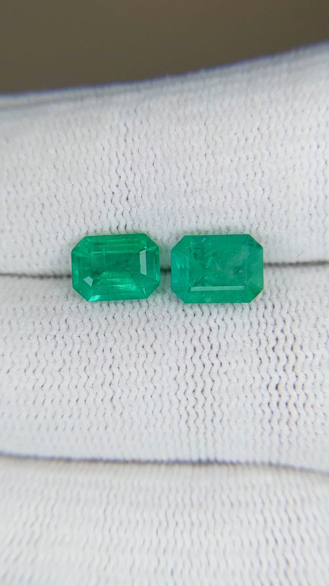 2.53 Ct.Tw.Total Carat Weight Emerald Pair from Brazil Size Video