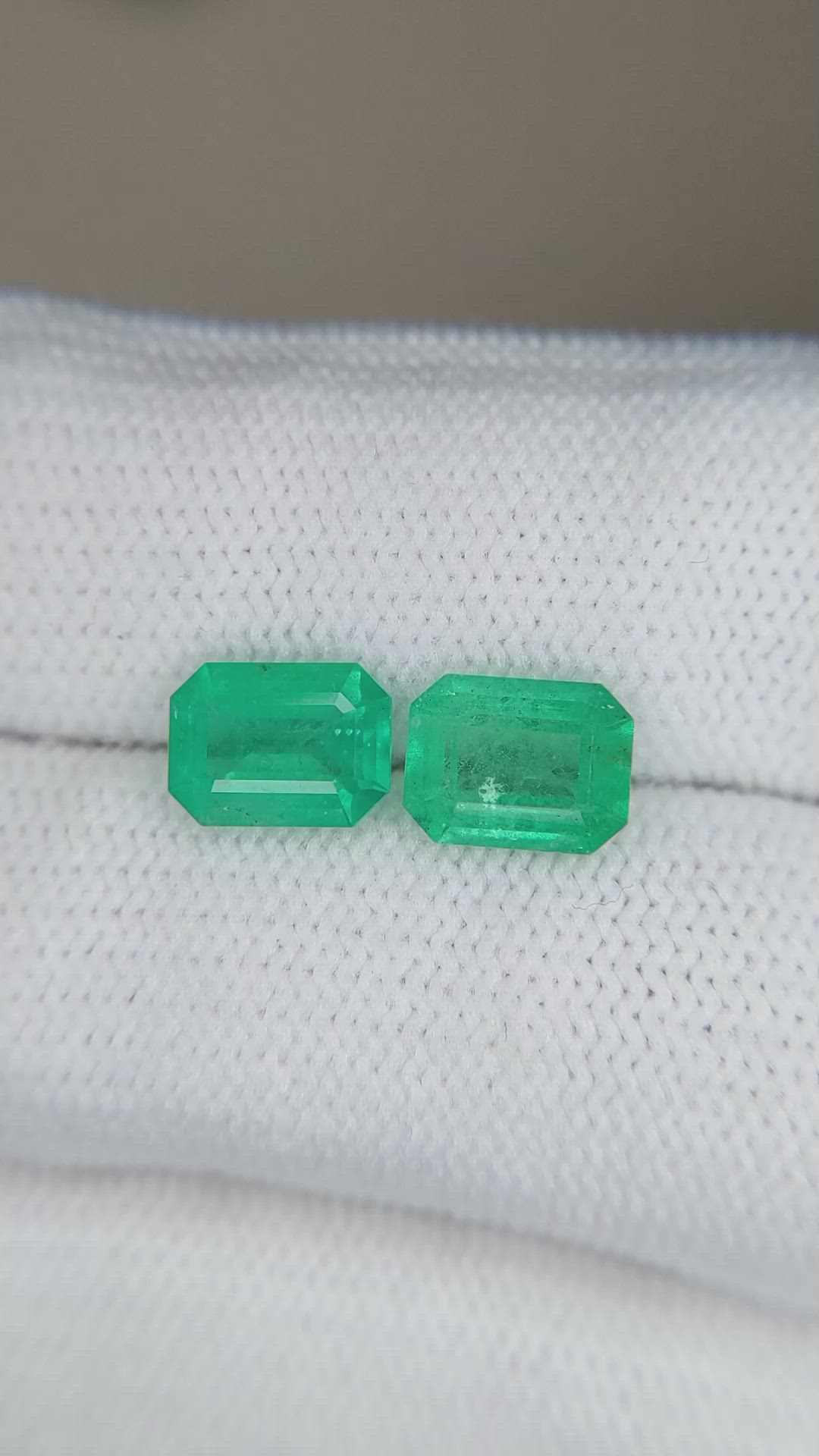 2.43&nbsp;Ct.Tw.Total Carat Weight Emerald Pair from Brazil Size Video
