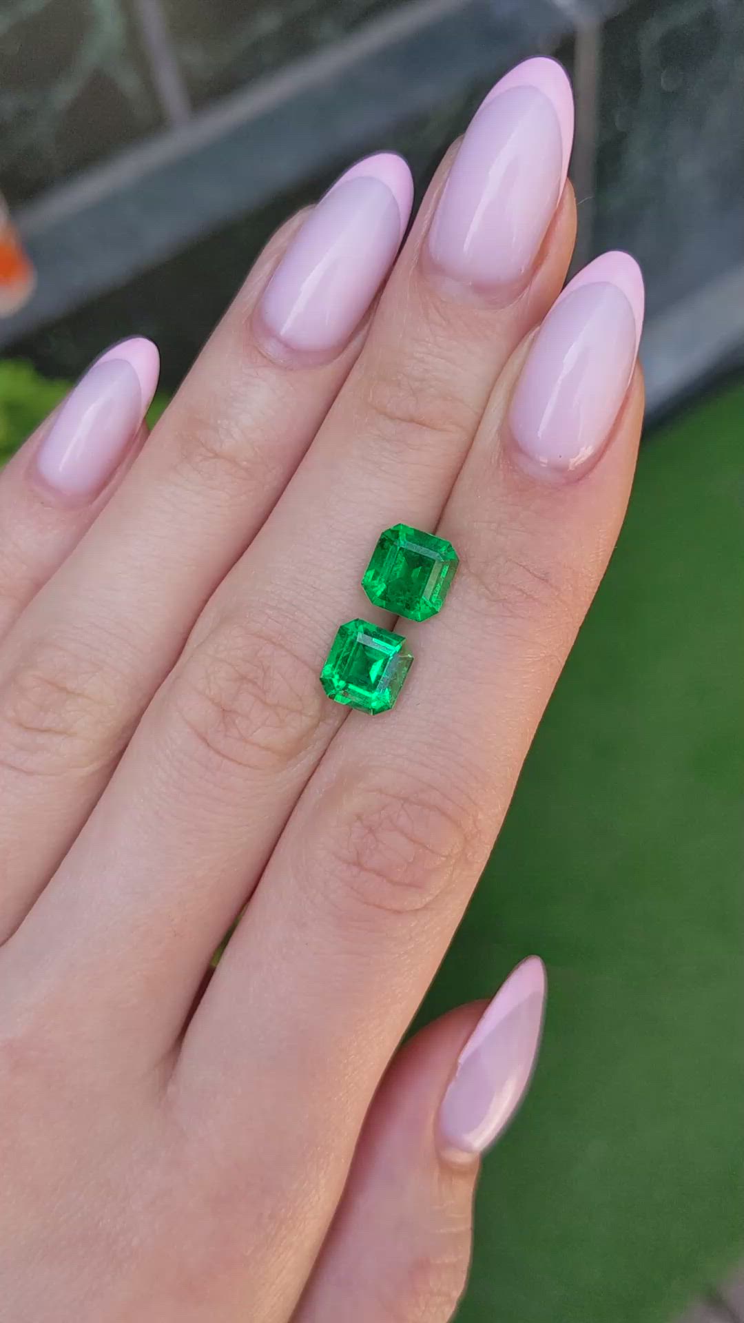 3.89&nbsp;Ct.Tw.Total Carat Weight Emerald Pair from Zambia Size Video