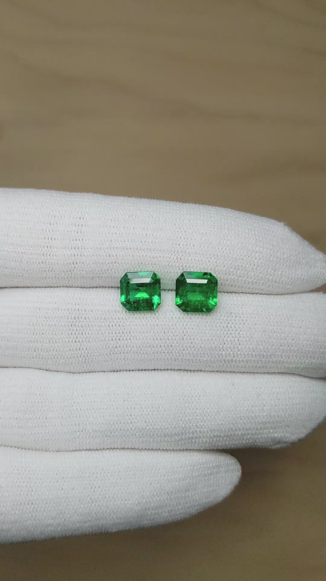 3.89&nbsp;Ct.Tw.Total Carat Weight Emerald Pair from Zambia Size Video