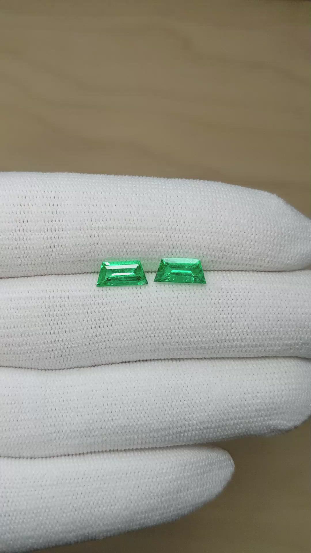 1.89&nbsp;Ct.Tw.Total Carat Weight Emerald Pair from Colombia Size Video