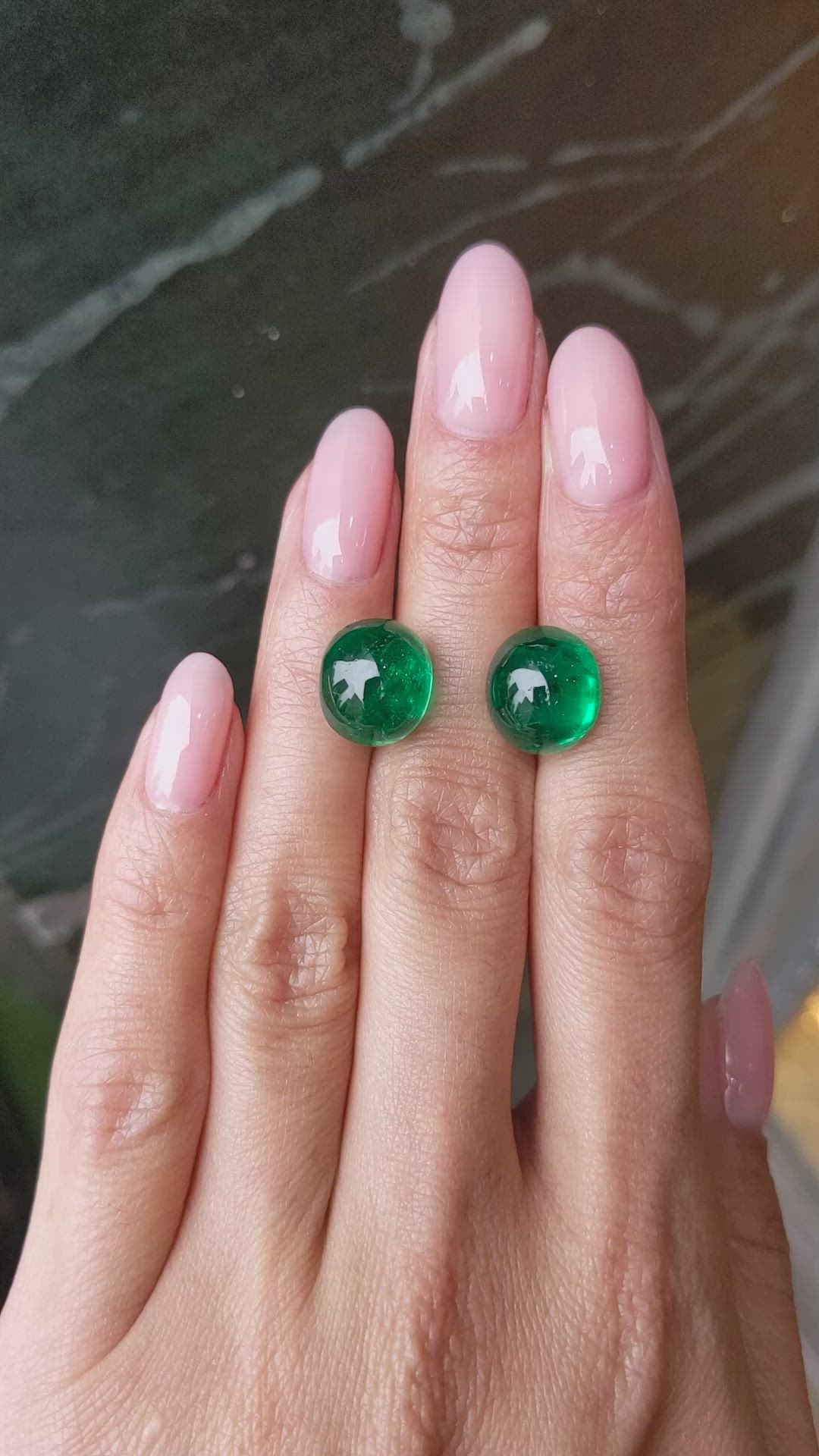 14.87&nbsp;Ct.Tw.Total Carat Weight Cabochon Emerald Pair from Colombia Size Video