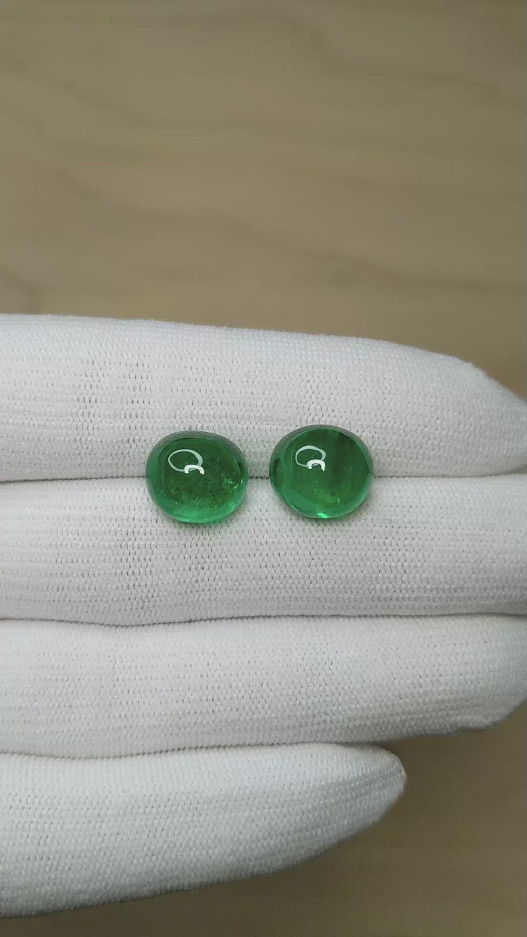 14.87&nbsp;Ct.Tw.Total Carat Weight Cabochon Emerald Pair from Colombia Size Video
