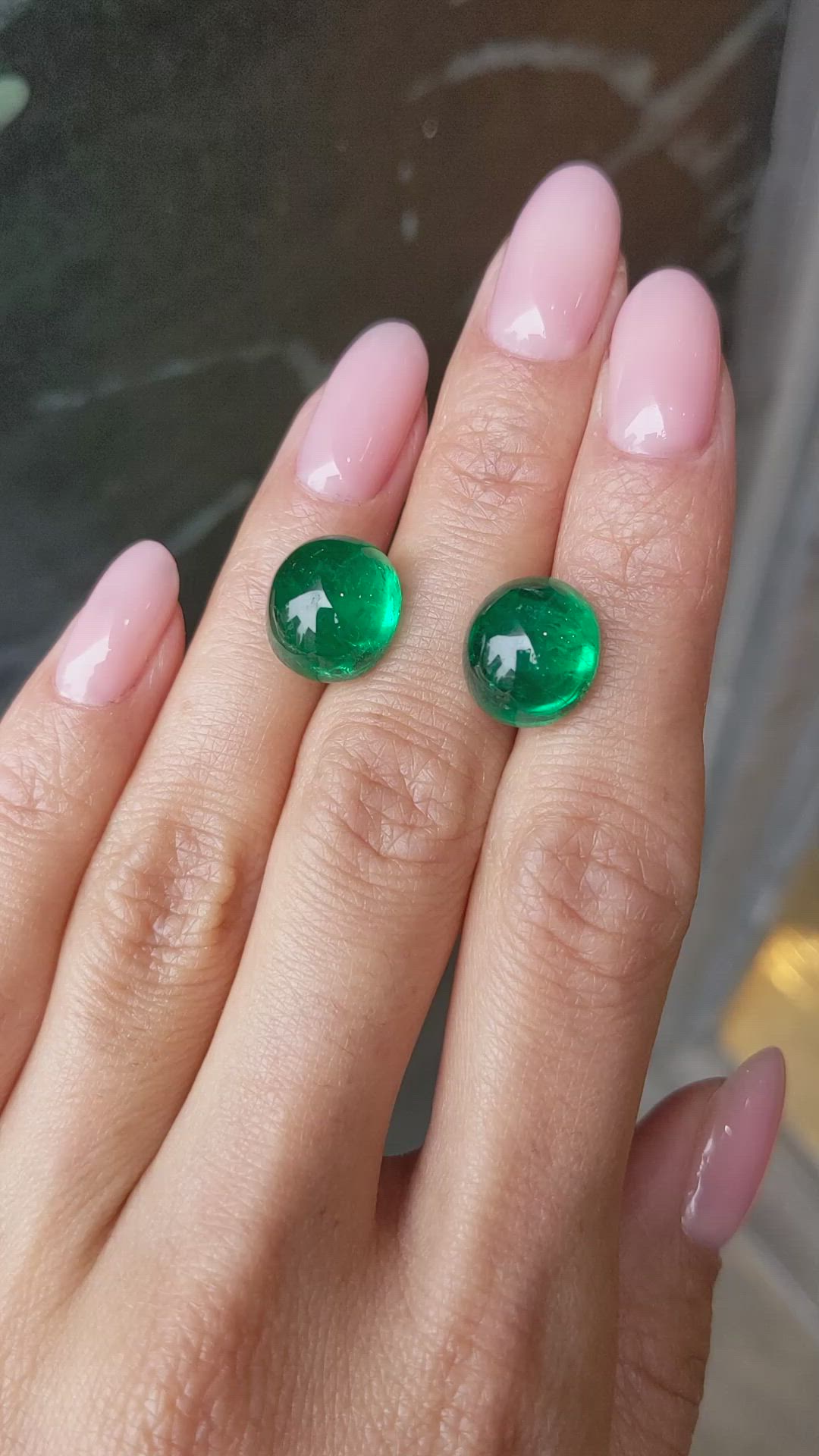 14.87&nbsp;Ct.Tw.Total Carat Weight Cabochon Emerald Pair from Colombia Size Video