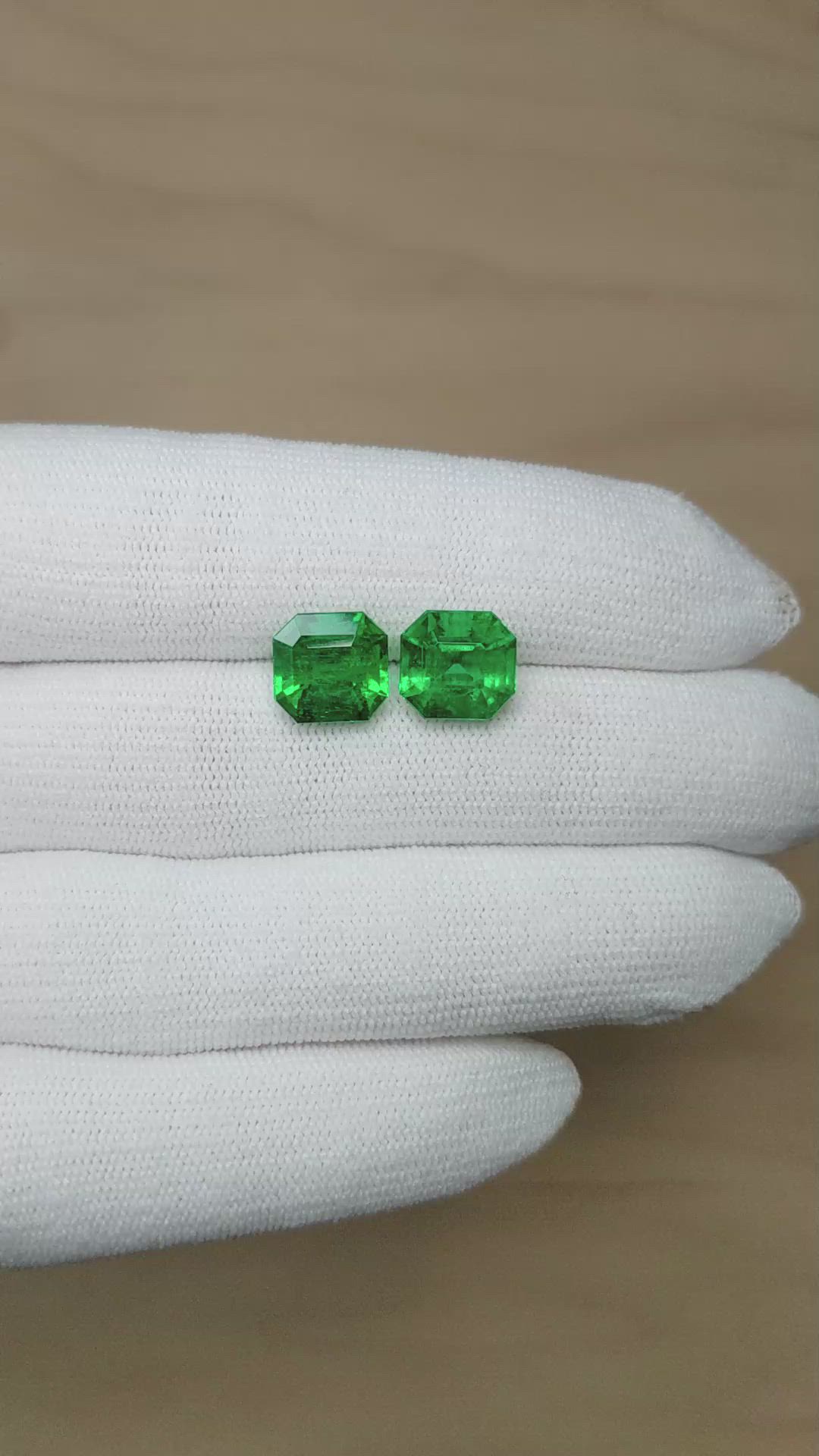7.47&nbsp;Ct.Tw.Total Carat Weight Emerald Pair from Zambia Size Video