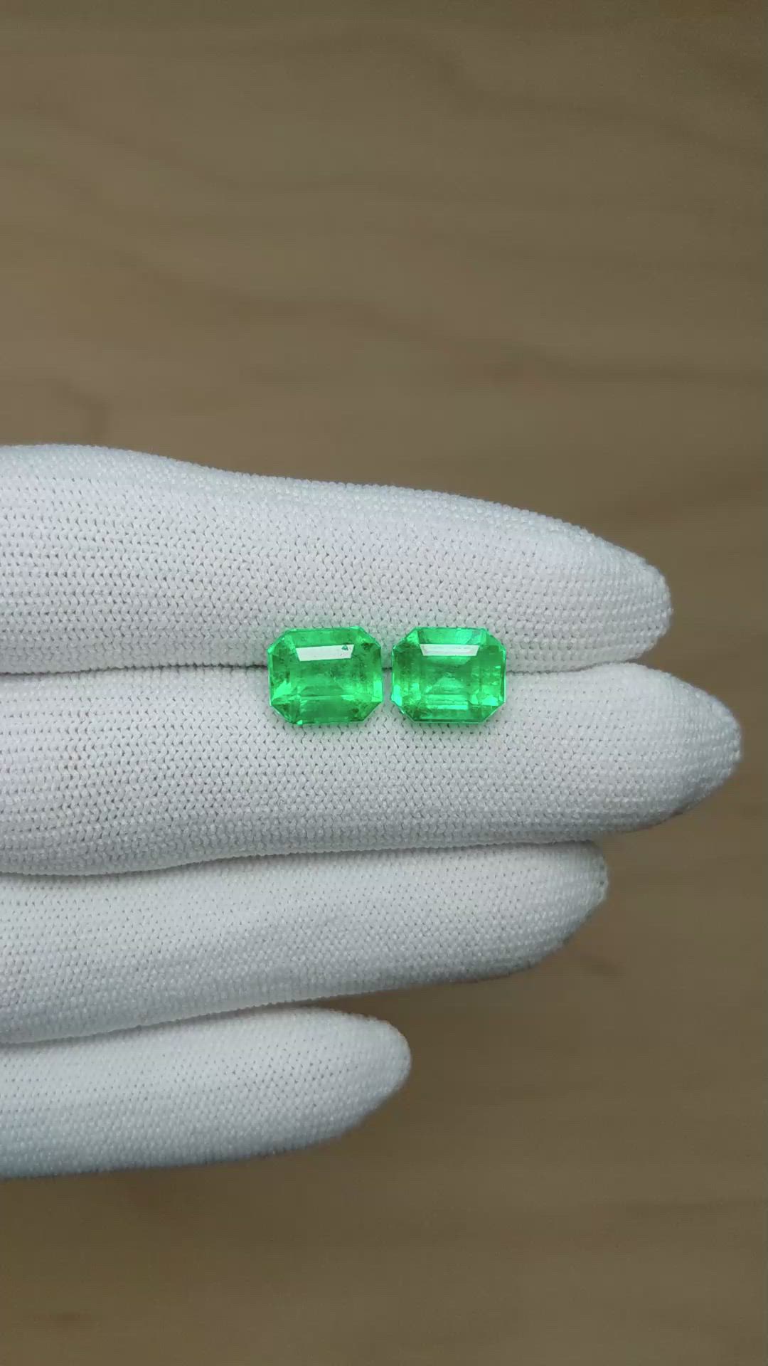 5.66&nbsp;Ct.Tw.Total Carat Weight Emerald Pair from Colombia Size Video