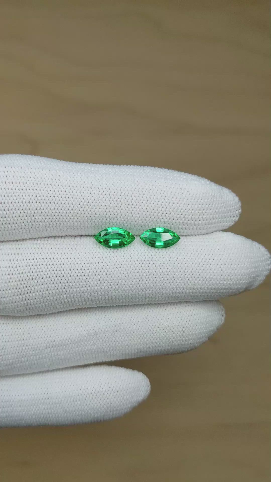 1.18&nbsp;Ct.Tw.Total Carat Weight Emerald Pair from Zambia Size Video