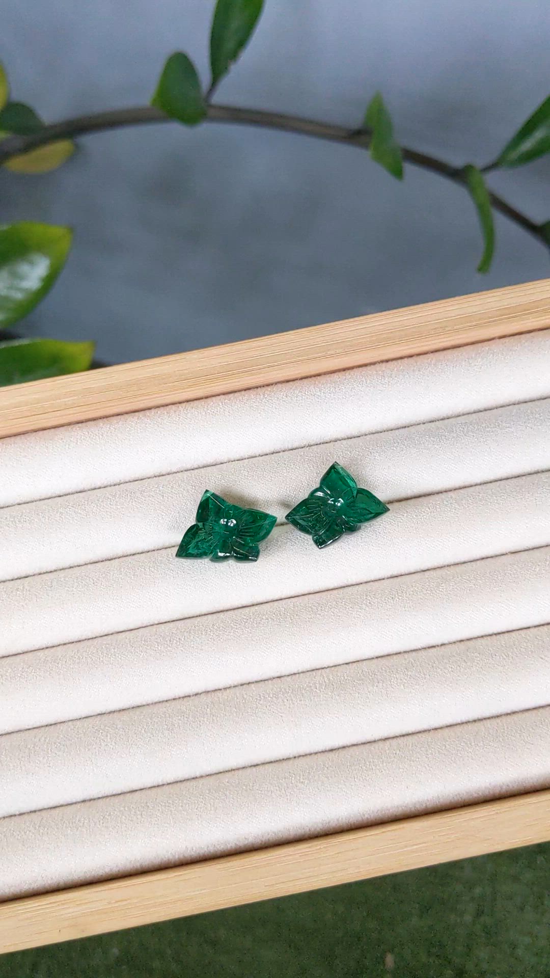 22.72&nbsp;Ct.Tw.Total Carat Weight Emerald Pair from Zambia Size Video