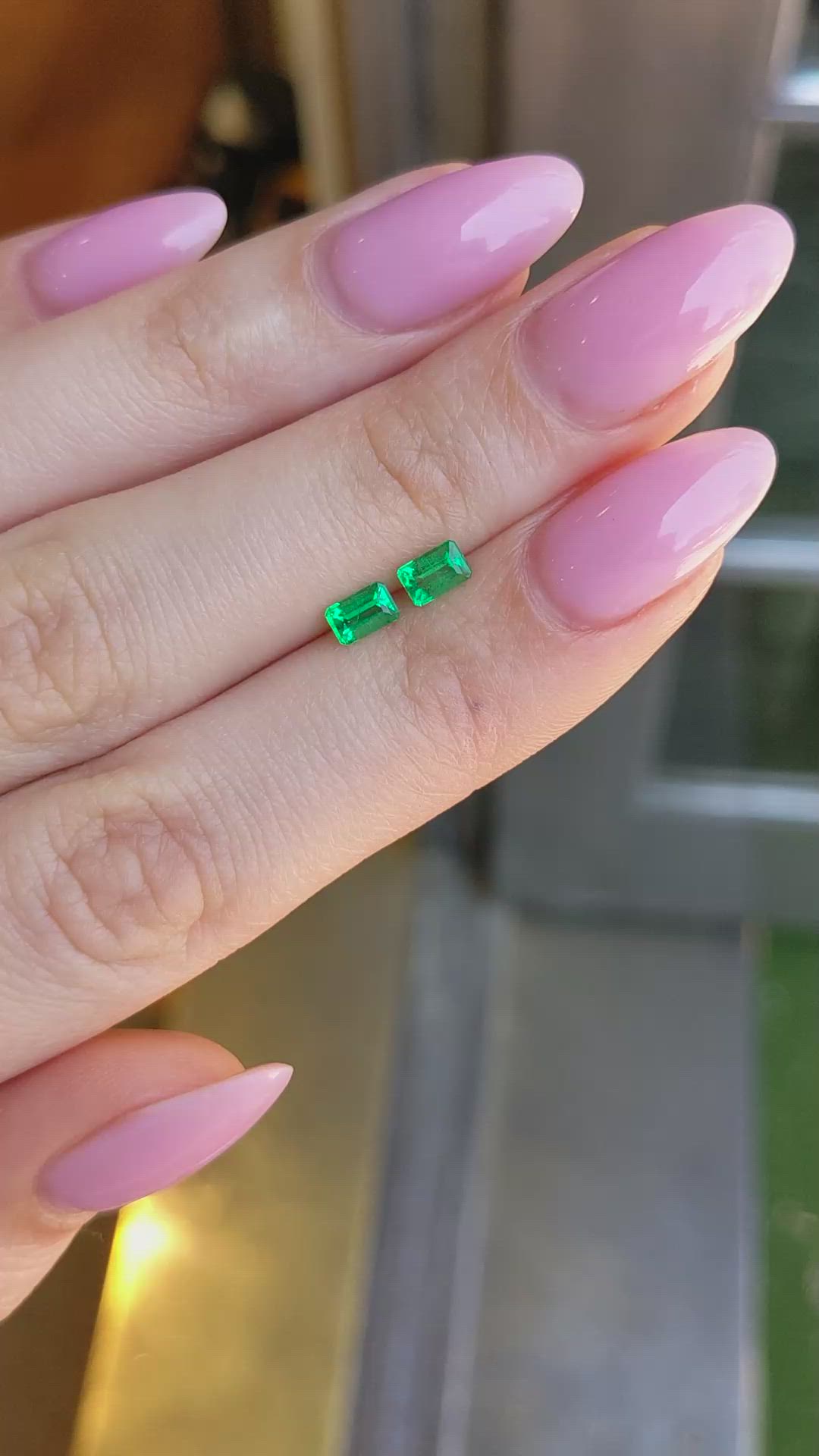 0.62&nbsp;Ct.Tw.Total Carat Weight Emerald Pair from Afghanistan Size Video