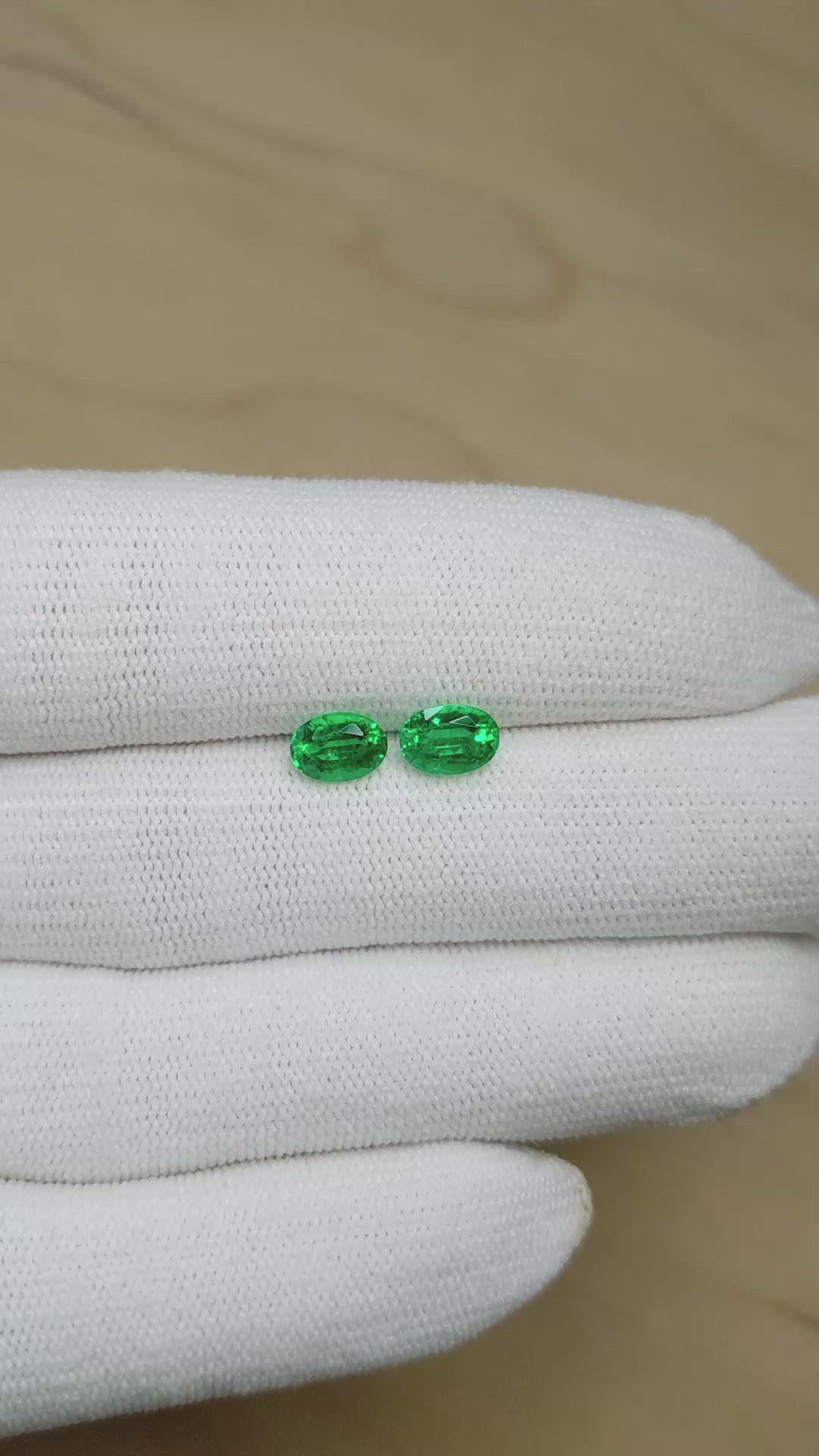 1.72&nbsp;Ct.Tw.Total Carat Weight Emerald Pair from Zambia Size Video