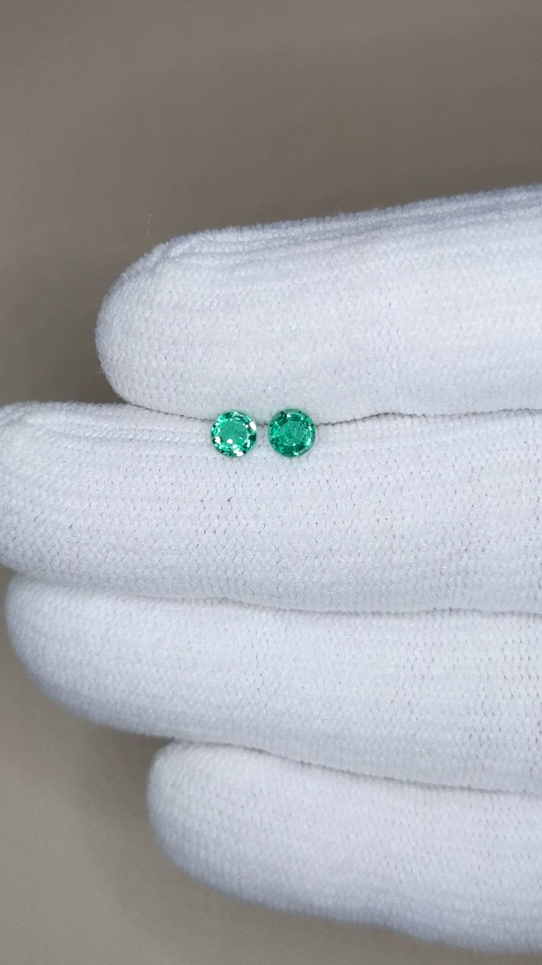 0.39 Ct.Tw.Total Carat Weight Emerald Pair from Zambia Size Video