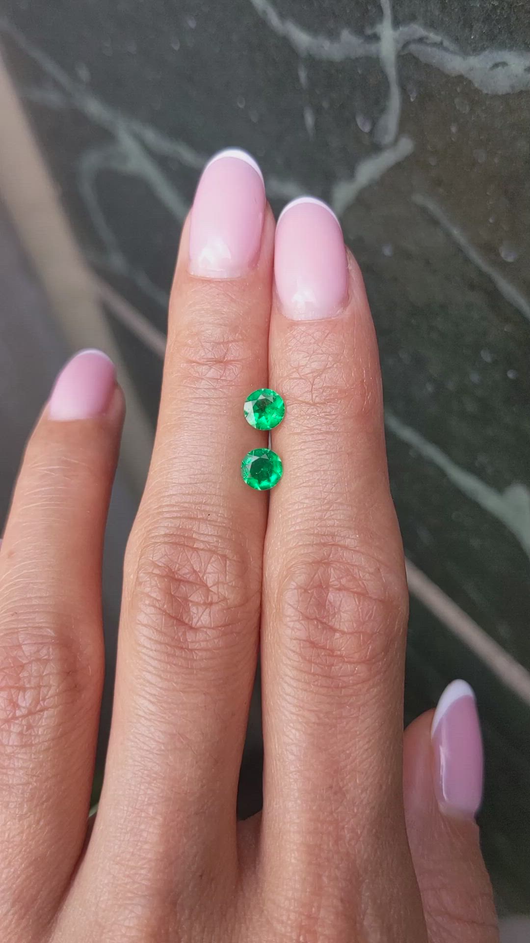 0.73&nbsp;Ct.Tw.Total Carat Weight Emerald Pair from Colombia Size Video