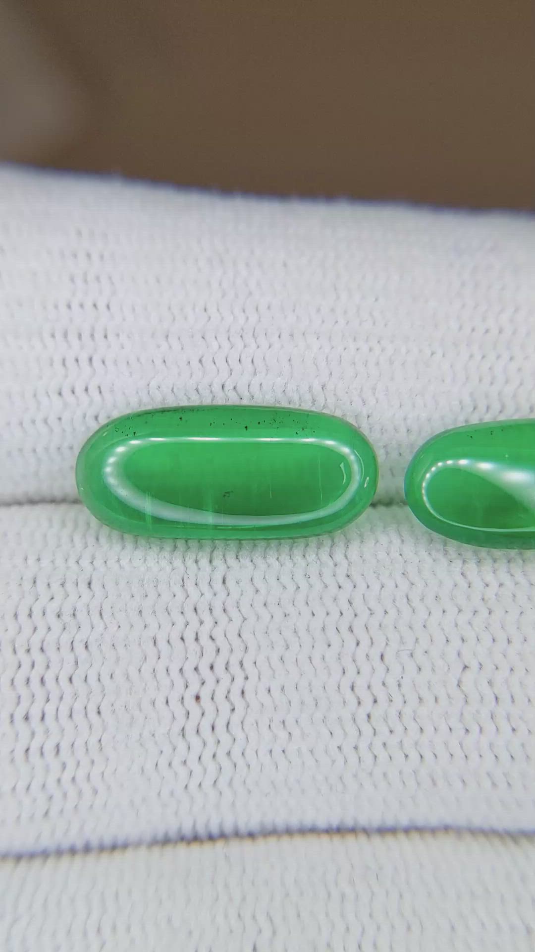 6.01&nbsp;Ct.Tw.Total Carat Weight Cabochon Emerald Pair from Colombia Size Video