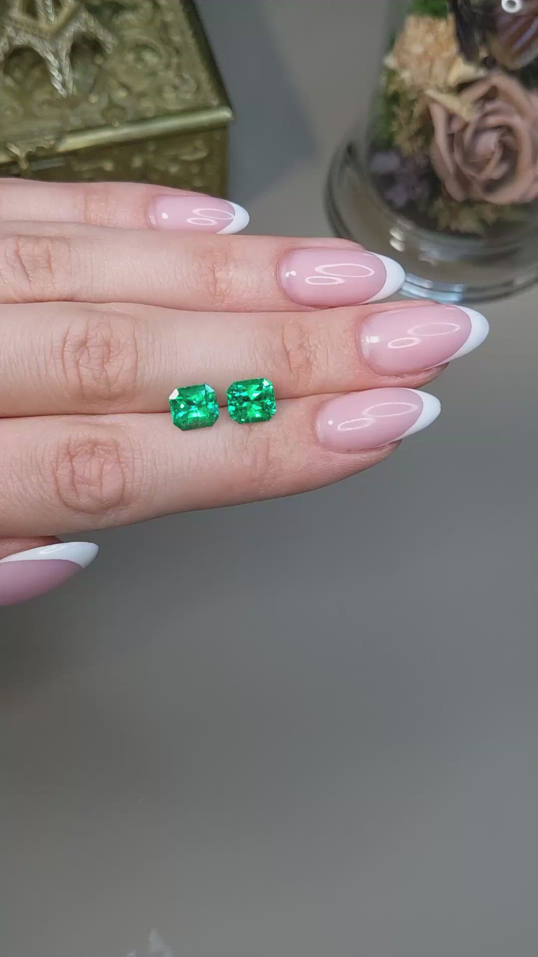 3.57&nbsp;Ct.Tw.Total Carat Weight Emerald Pair from Colombia Size Video