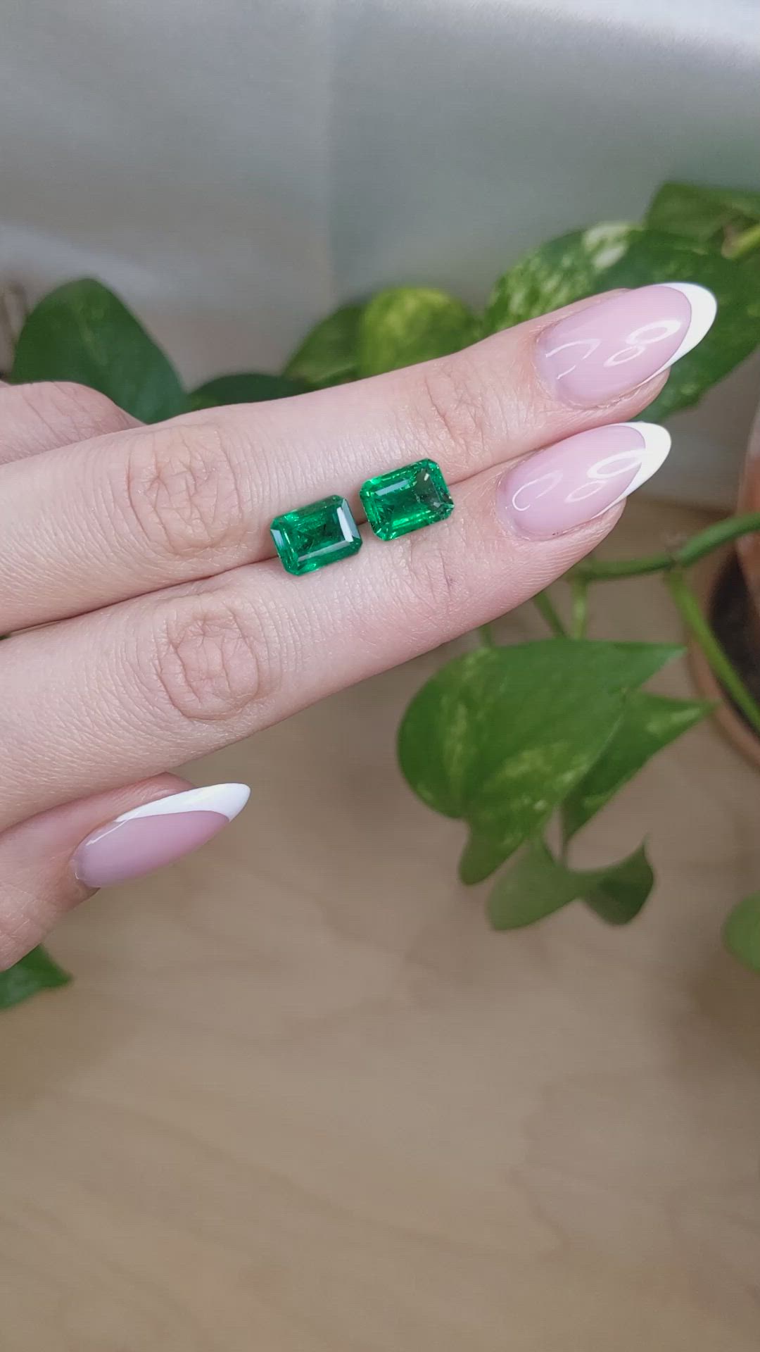 4.94&nbsp;Ct.Tw.Total Carat Weight Emerald Pair from Zambia Size Video