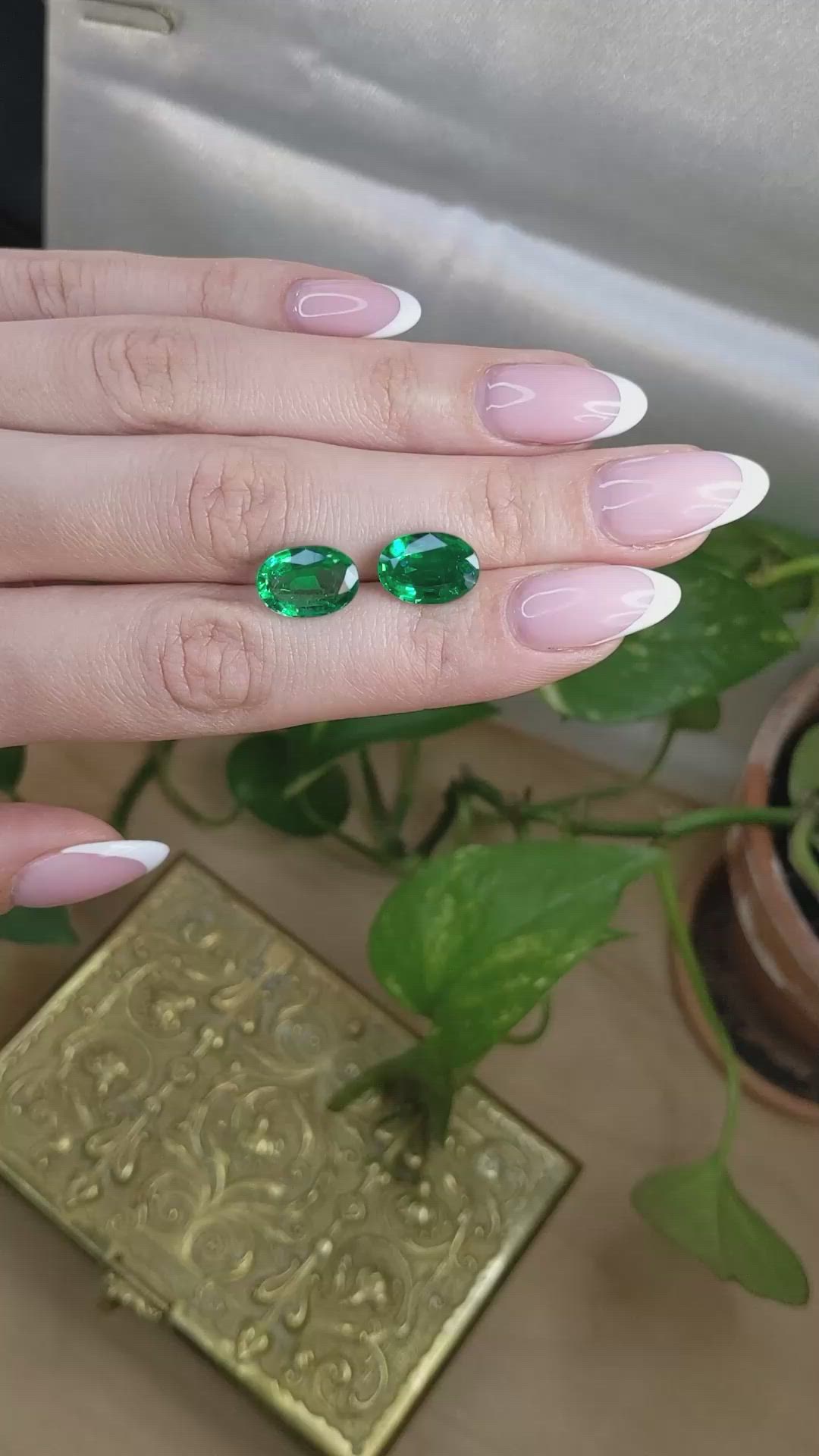 7.01&nbsp;Ct.Tw.Total Carat Weight Emerald Pair from Zambia Size Video