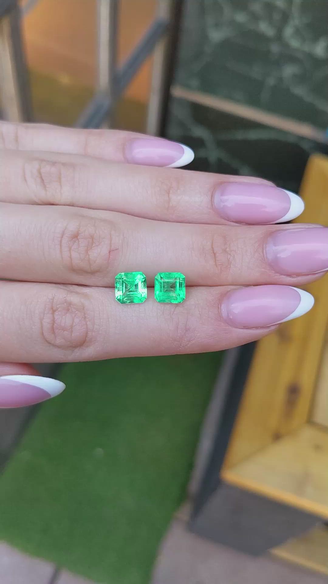 3.65&nbsp;Ct.Tw.Total Carat Weight Emerald Pair from Colombia Size Video