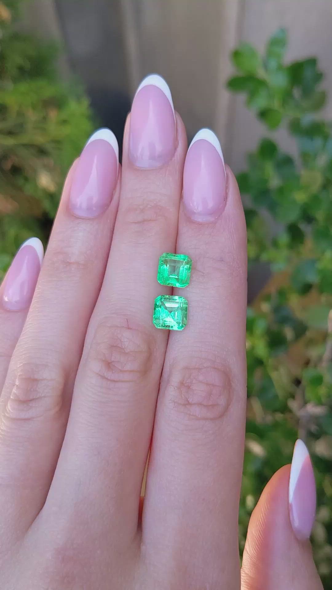 3.65&nbsp;Ct.Tw.Total Carat Weight Emerald Pair from Colombia Size Video
