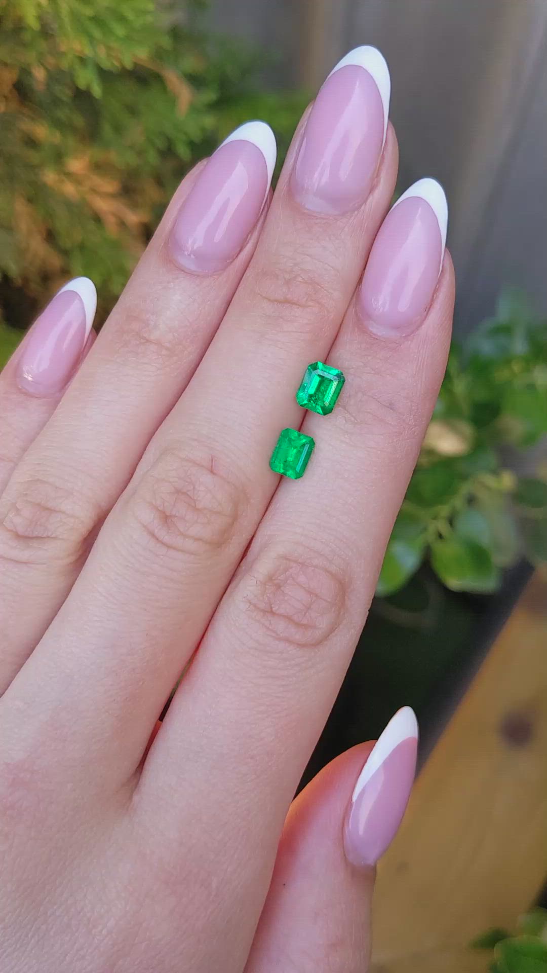 1.43&nbsp;Ct.Tw.Total Carat Weight Emerald Pair from Colombia Size Video