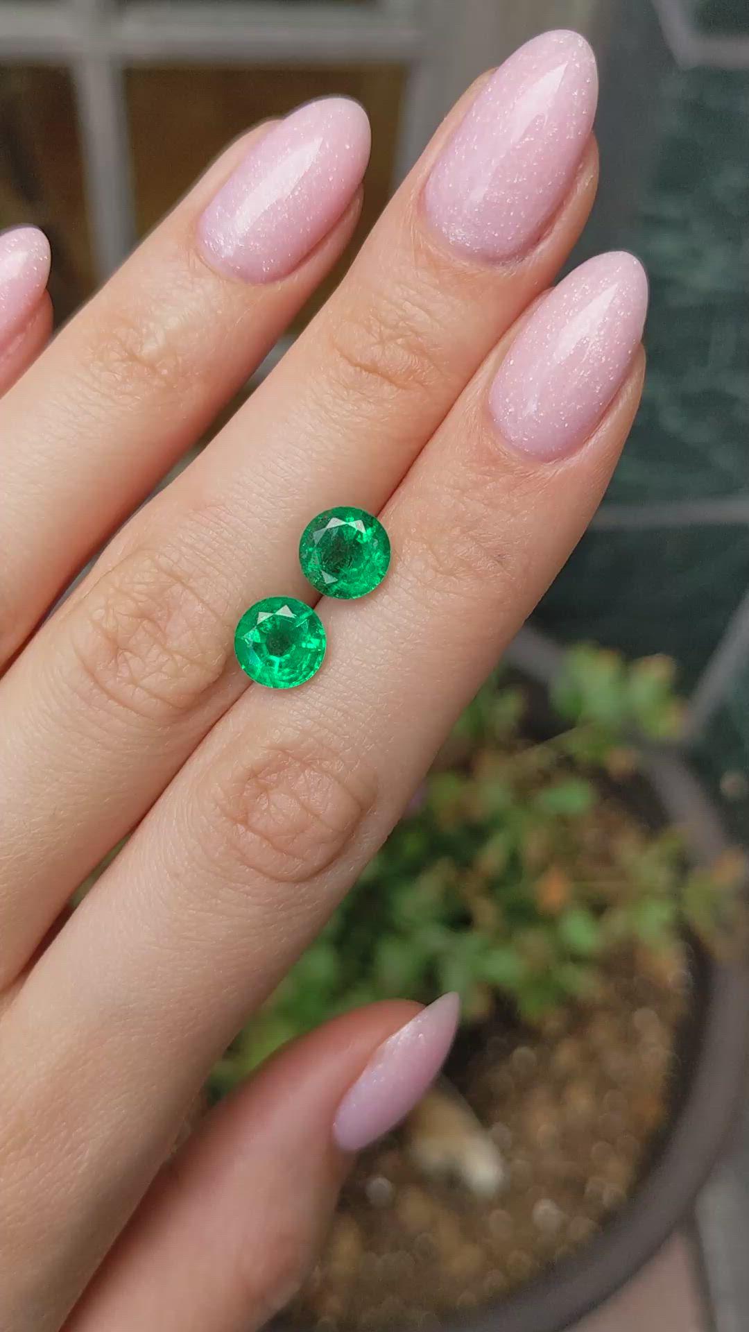 4.18&nbsp;Ct.Tw.Total Carat Weight Emerald Pair from Zambia Size Video