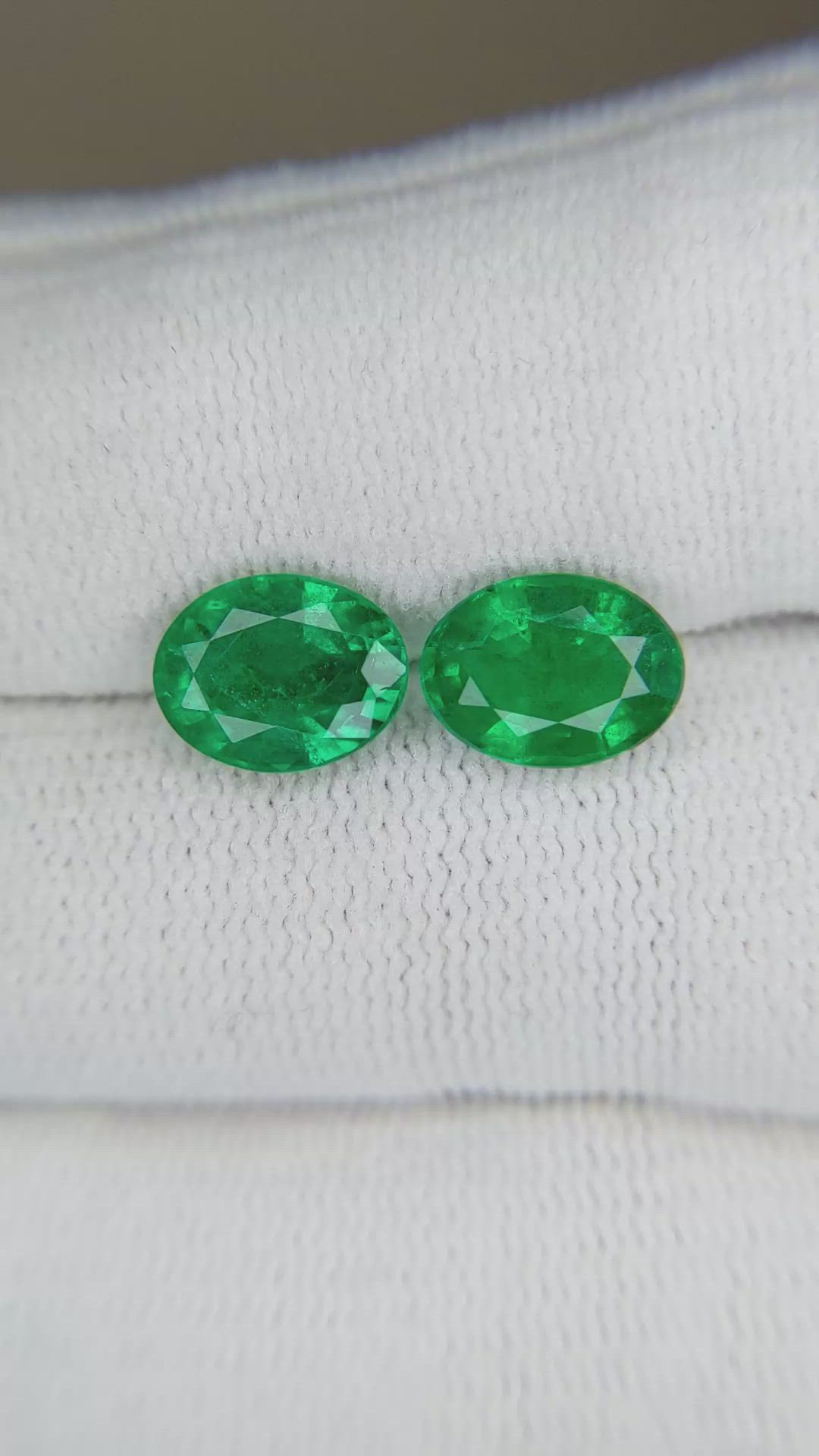 3.46&nbsp;Ct.Tw.Total Carat Weight Emerald Pair from Zambia Size Video