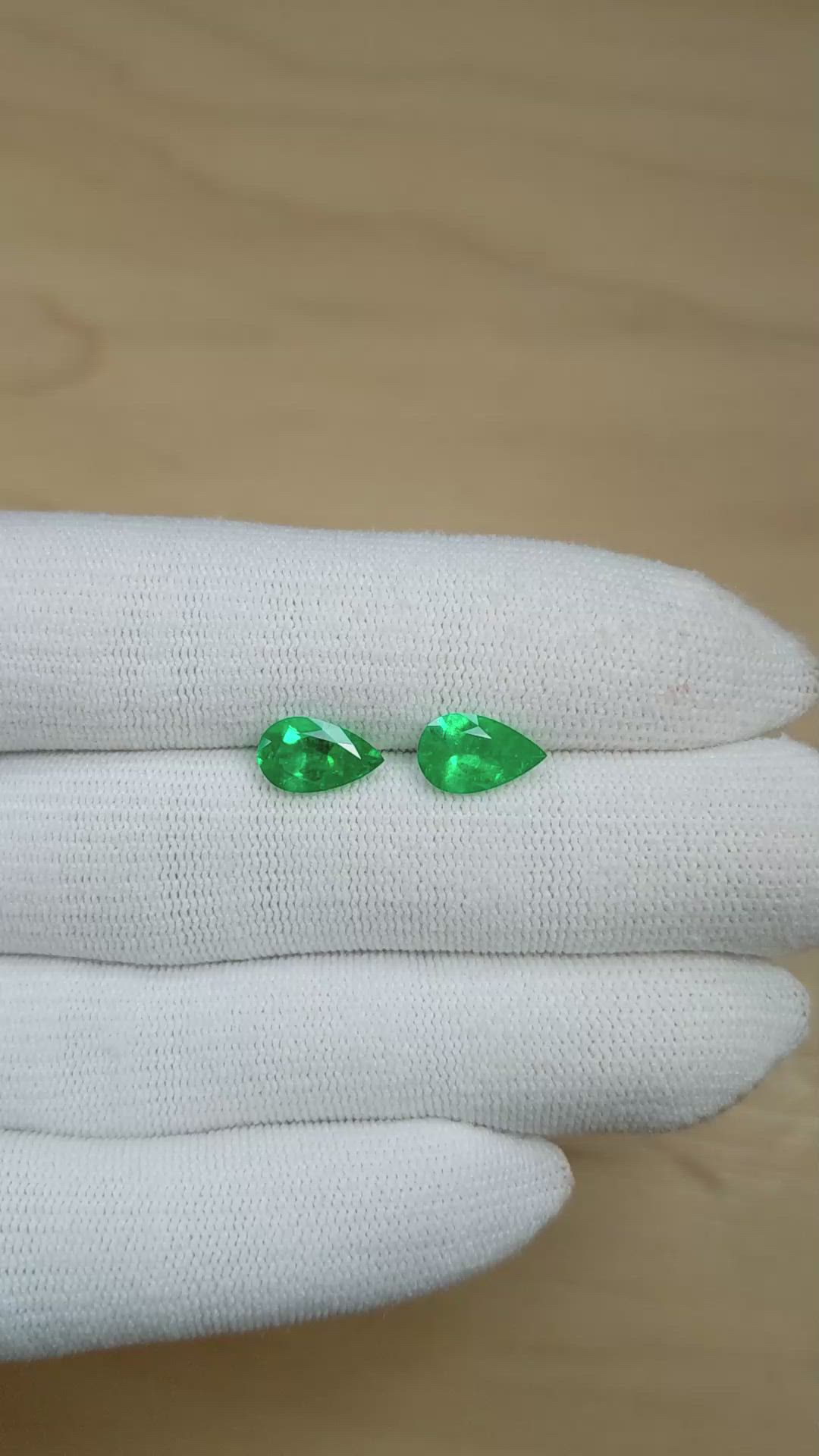 2.47&nbsp;Ct.Tw.Total Carat Weight Emerald Pair from Colombia Size Video