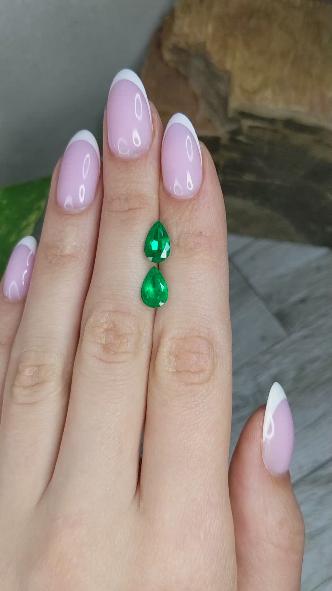 2.47&nbsp;Ct.Tw.Total Carat Weight Emerald Pair from Colombia Size Video