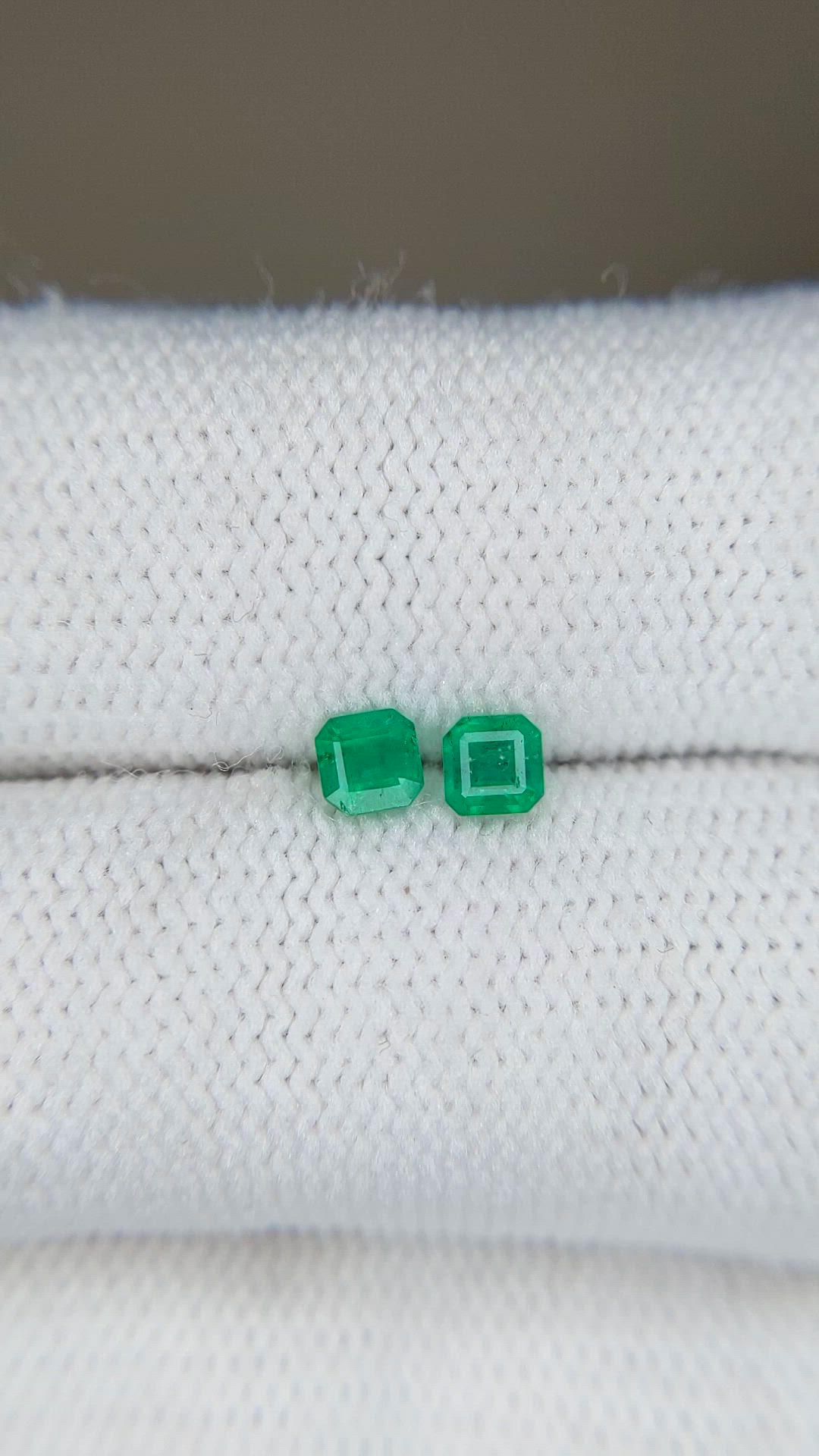 0.34 Ct.Tw.Total Carat Weight Emerald Pair from Afghanistan Size Video