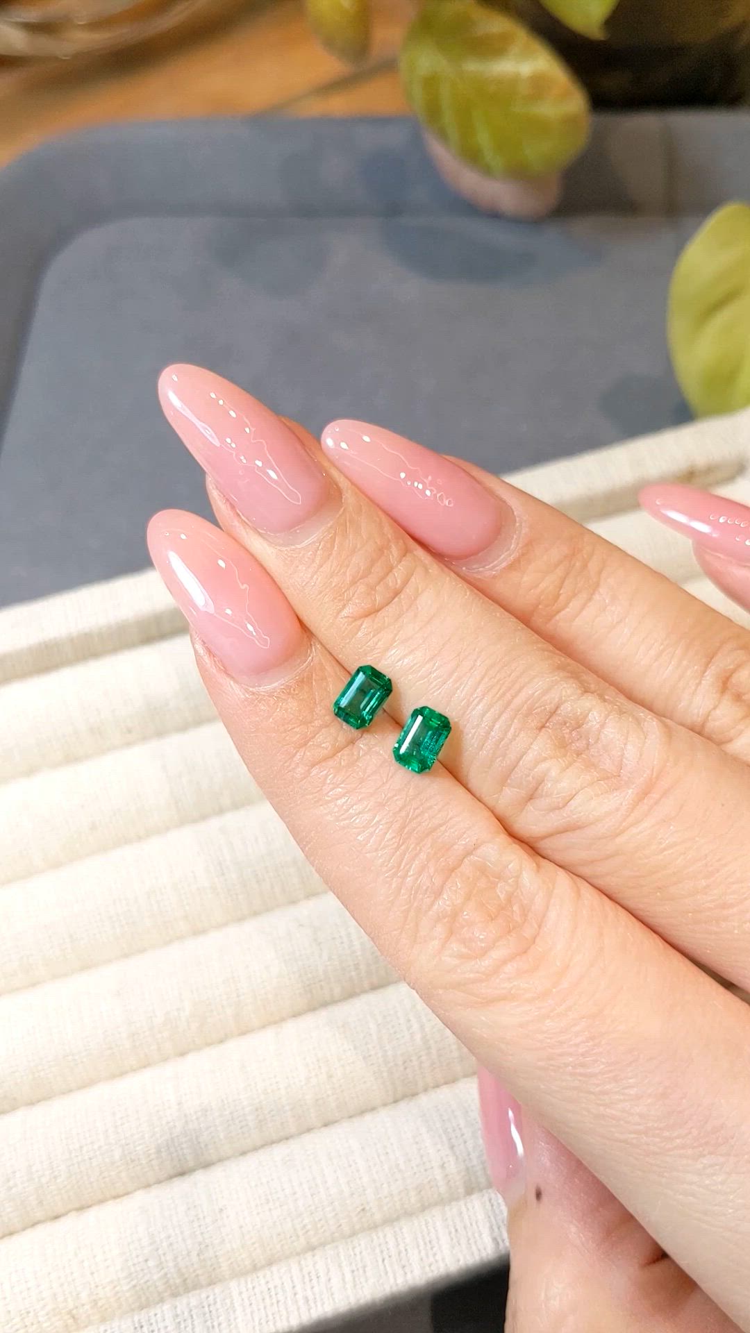 1.10&nbsp;Ct.Tw.Total Carat Weight Emerald Pair from Afghanistan Size Video