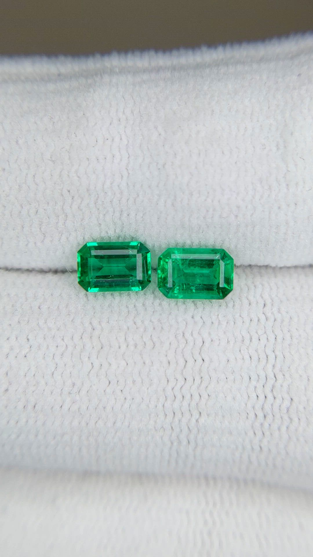 1.10 Ct.Tw.Total Carat Weight Emerald Pair from Afghanistan Size Video