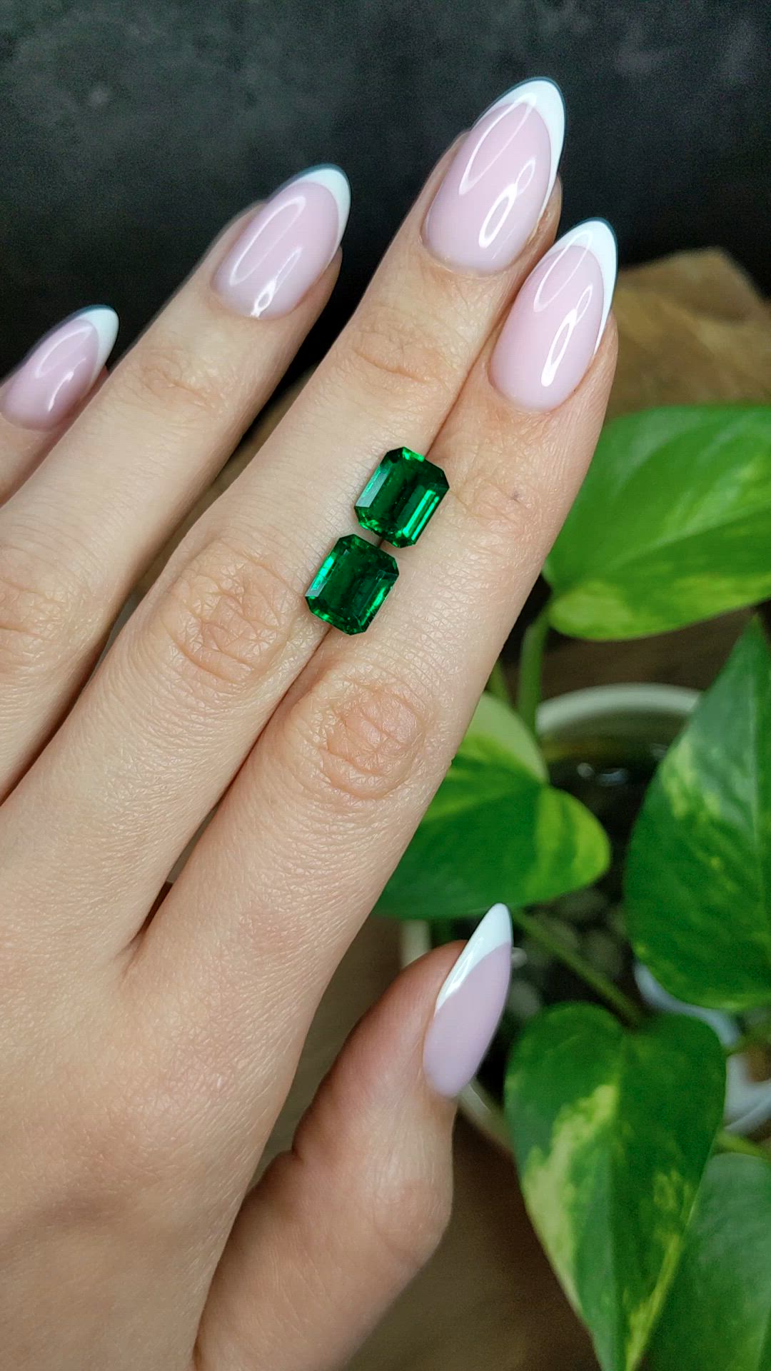 4.15&nbsp;Ct.Tw.Total Carat Weight Emerald Pair from Zambia Size Video